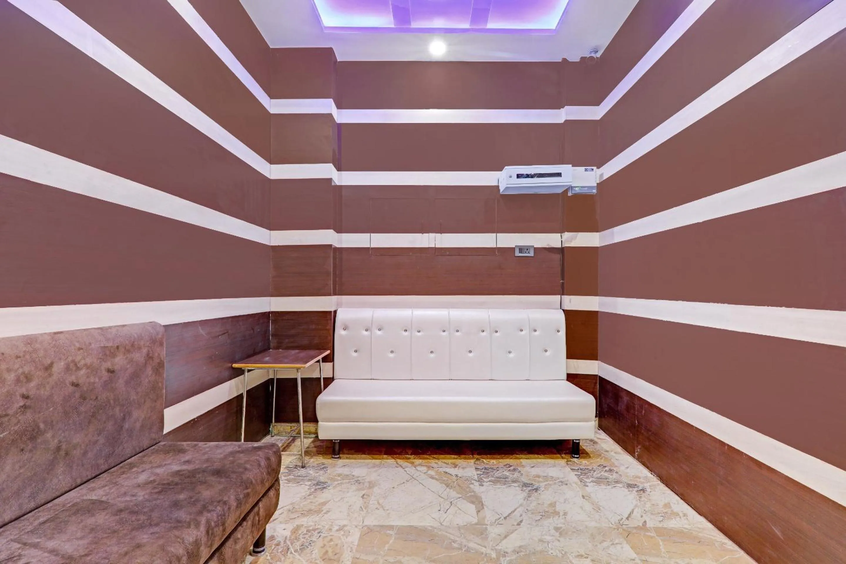 Bedroom in Super Townhouse Riddhi Residency