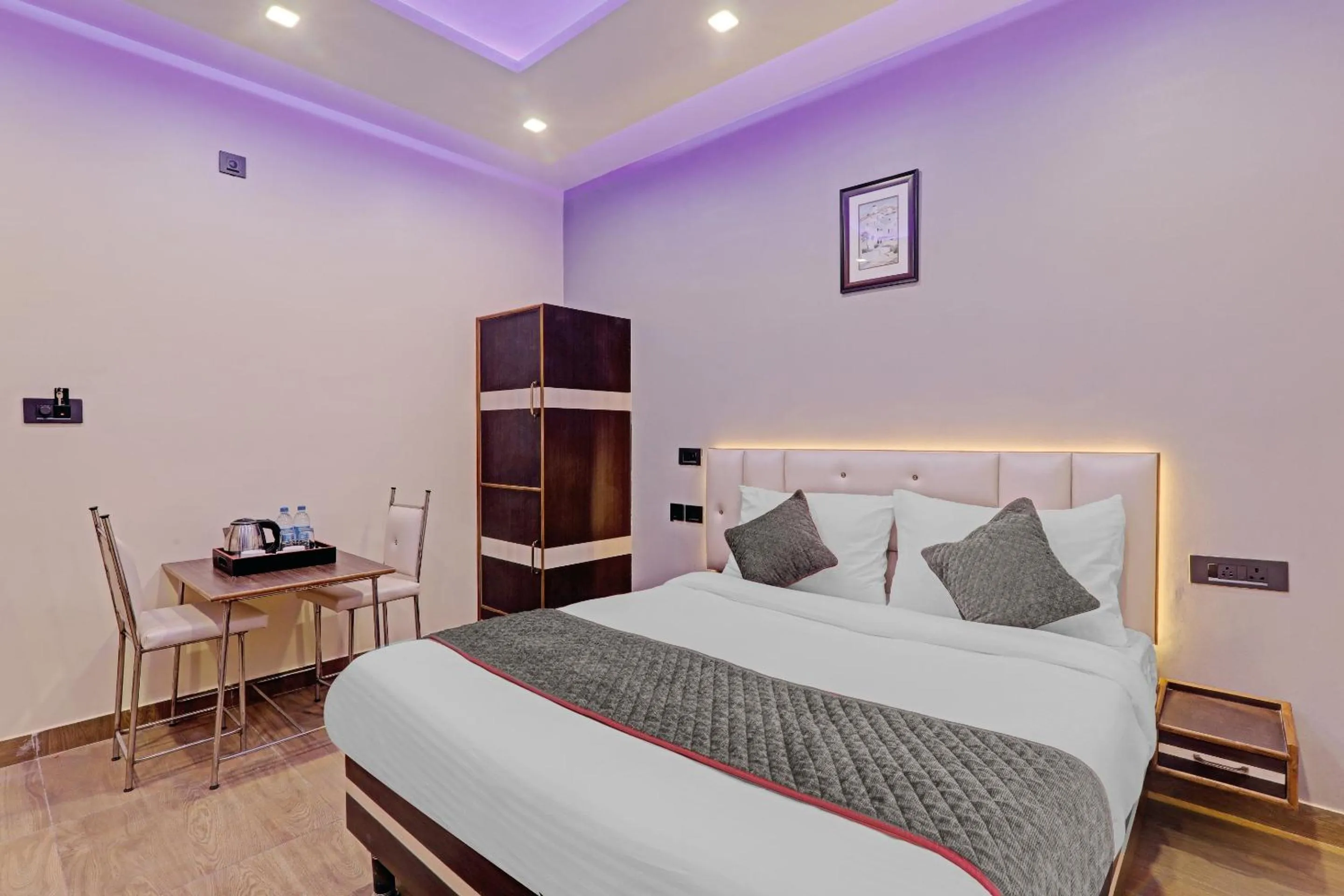 Bedroom in Super Townhouse Riddhi Residency