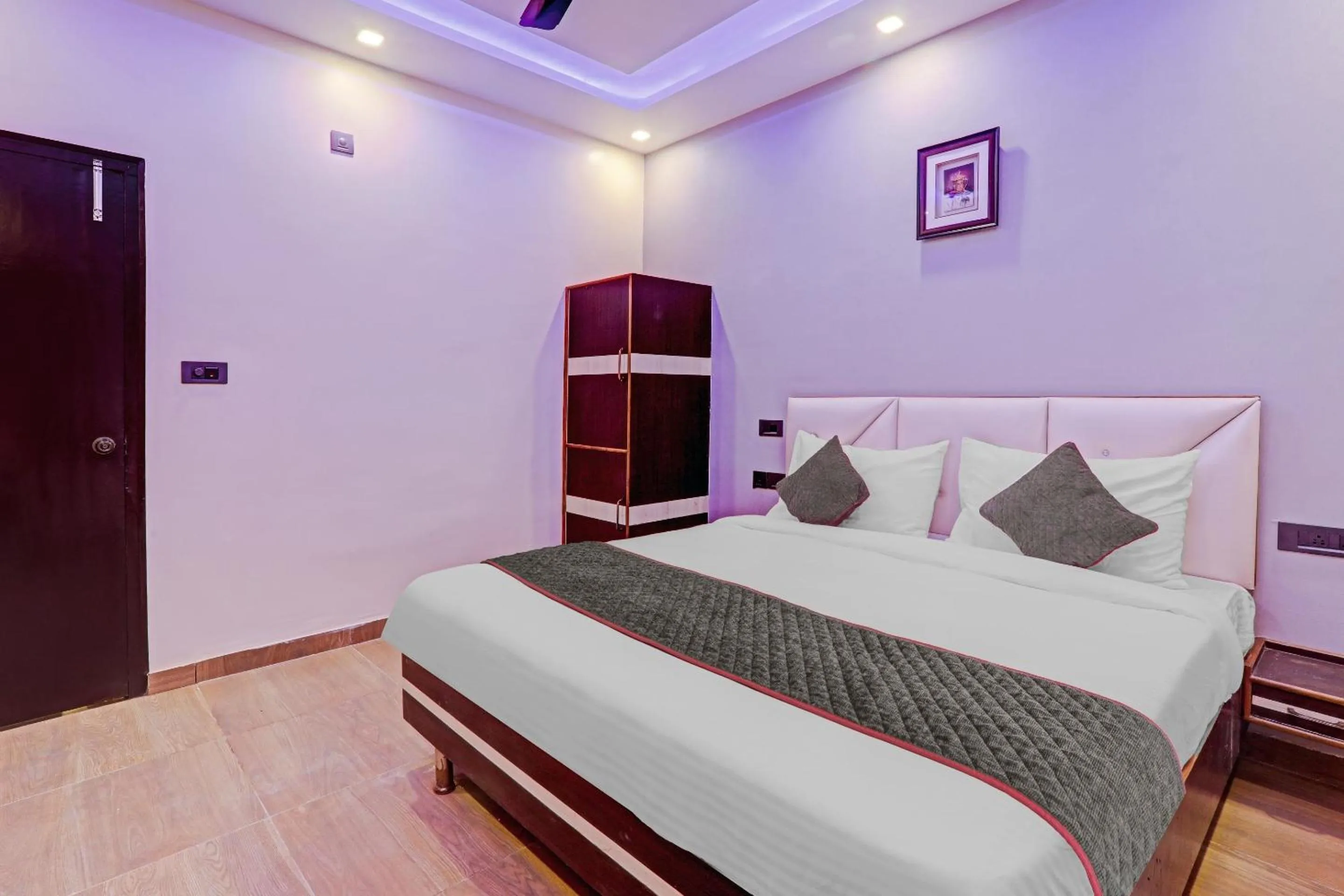 Bedroom in Super Townhouse Riddhi Residency