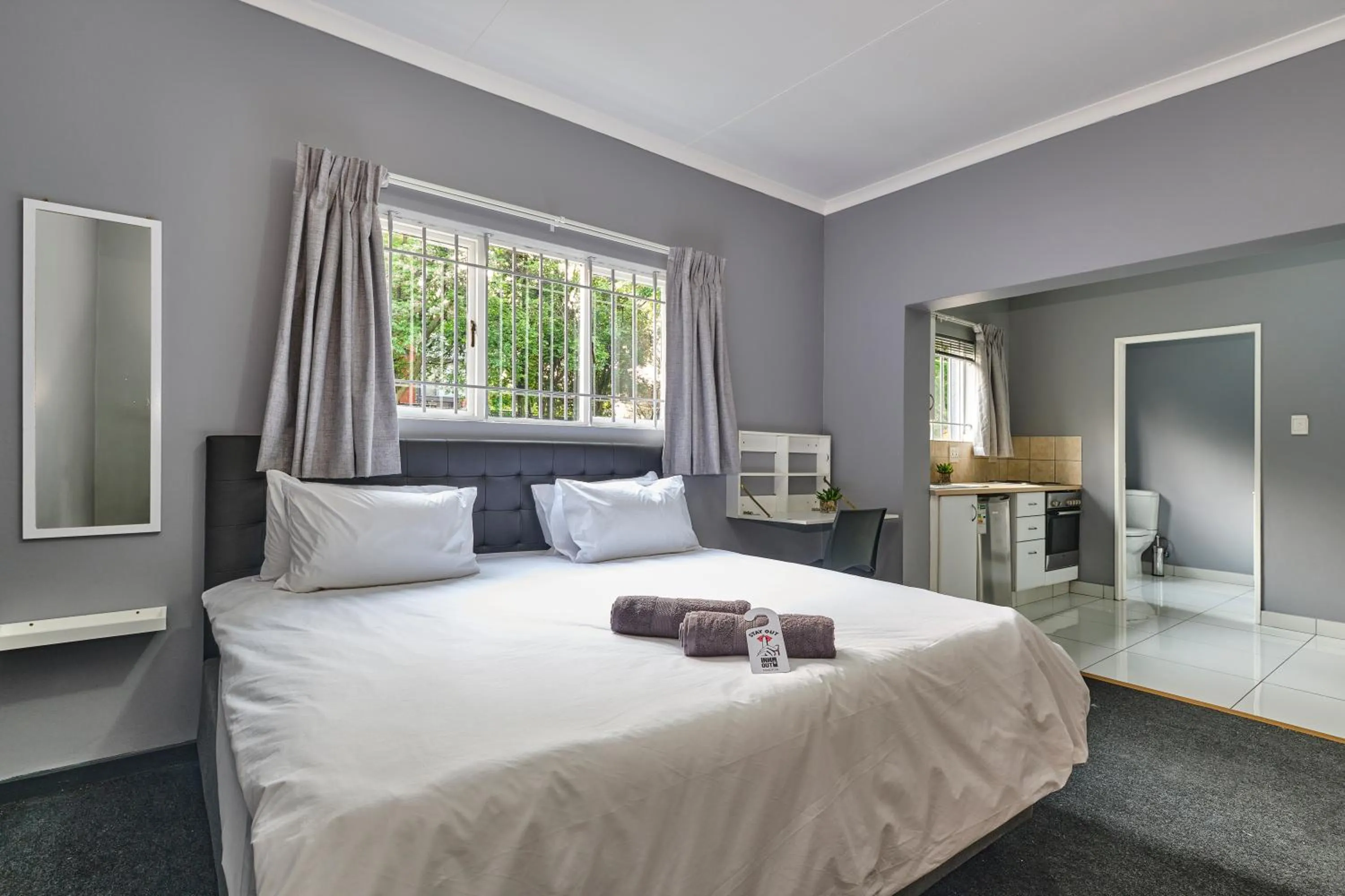 Bed in Inn & Out Sandton