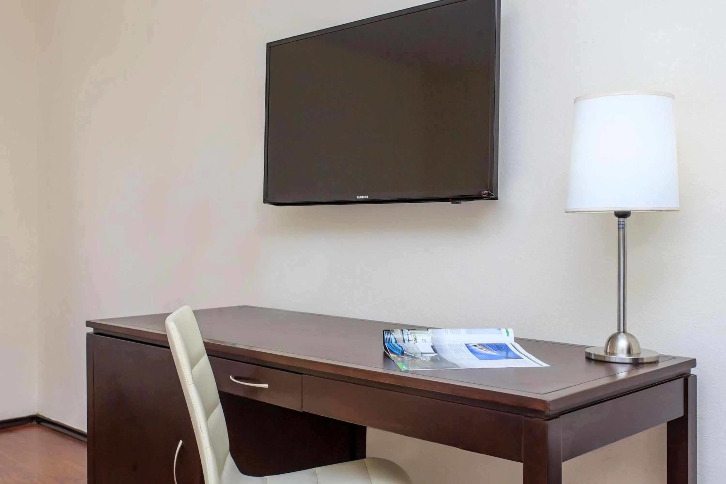 Bedroom in NH Coatzacoalcos