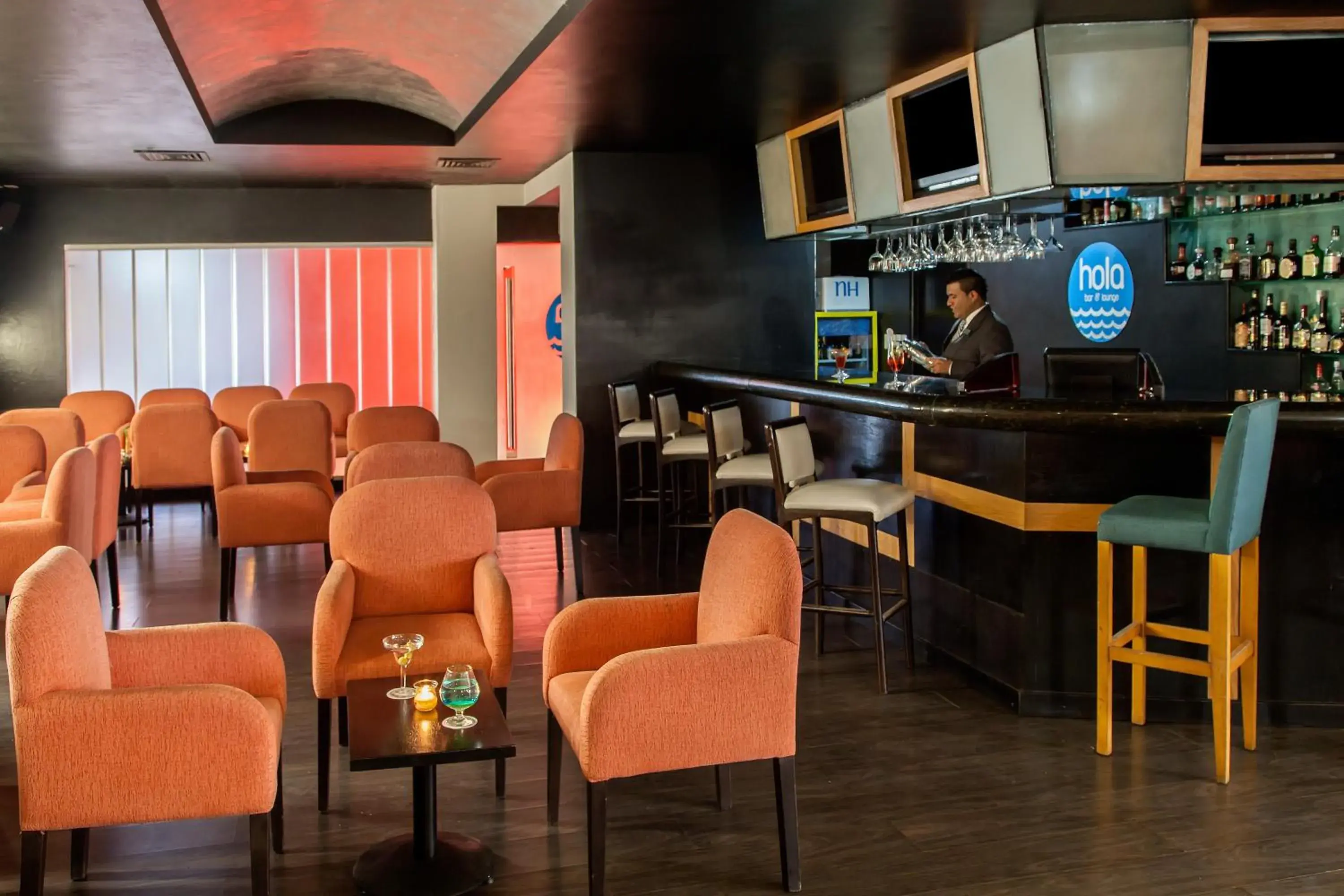 Lounge or bar in Baymont by Wyndham Lazaro Cardenas Lounge or bar in Baymont by Wyndham Lazaro Cardenas