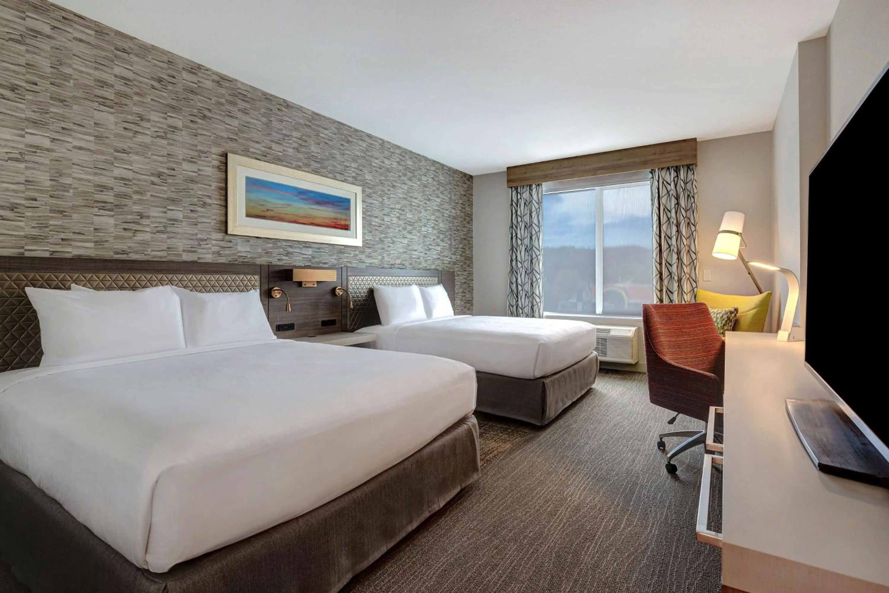 Bedroom, Bed in Hilton Garden Inn Temecula