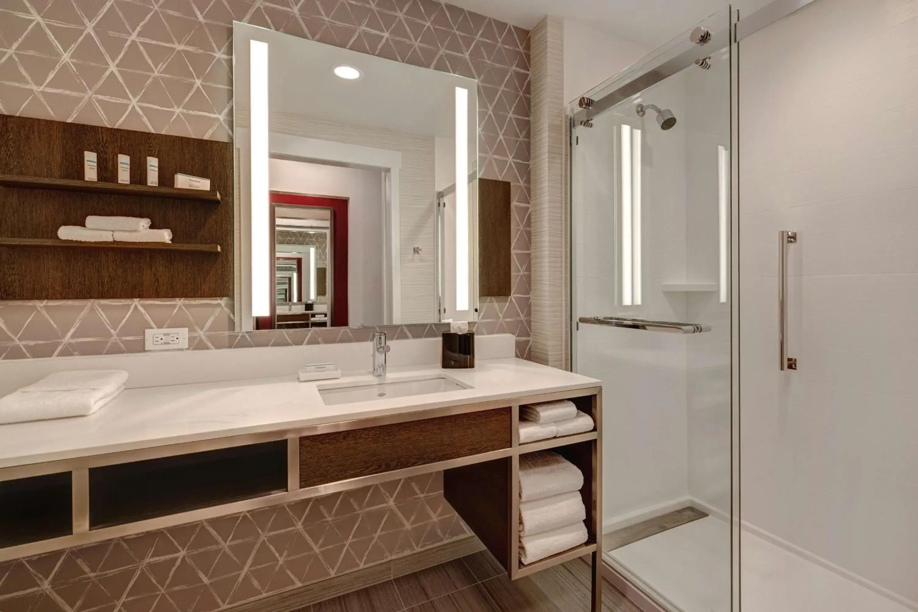 Corner Queen Room with Two Queen Beds in Hilton Garden Inn Temecula Corner Queen Room with Two Queen Beds in Hilton Garden Inn Temecula