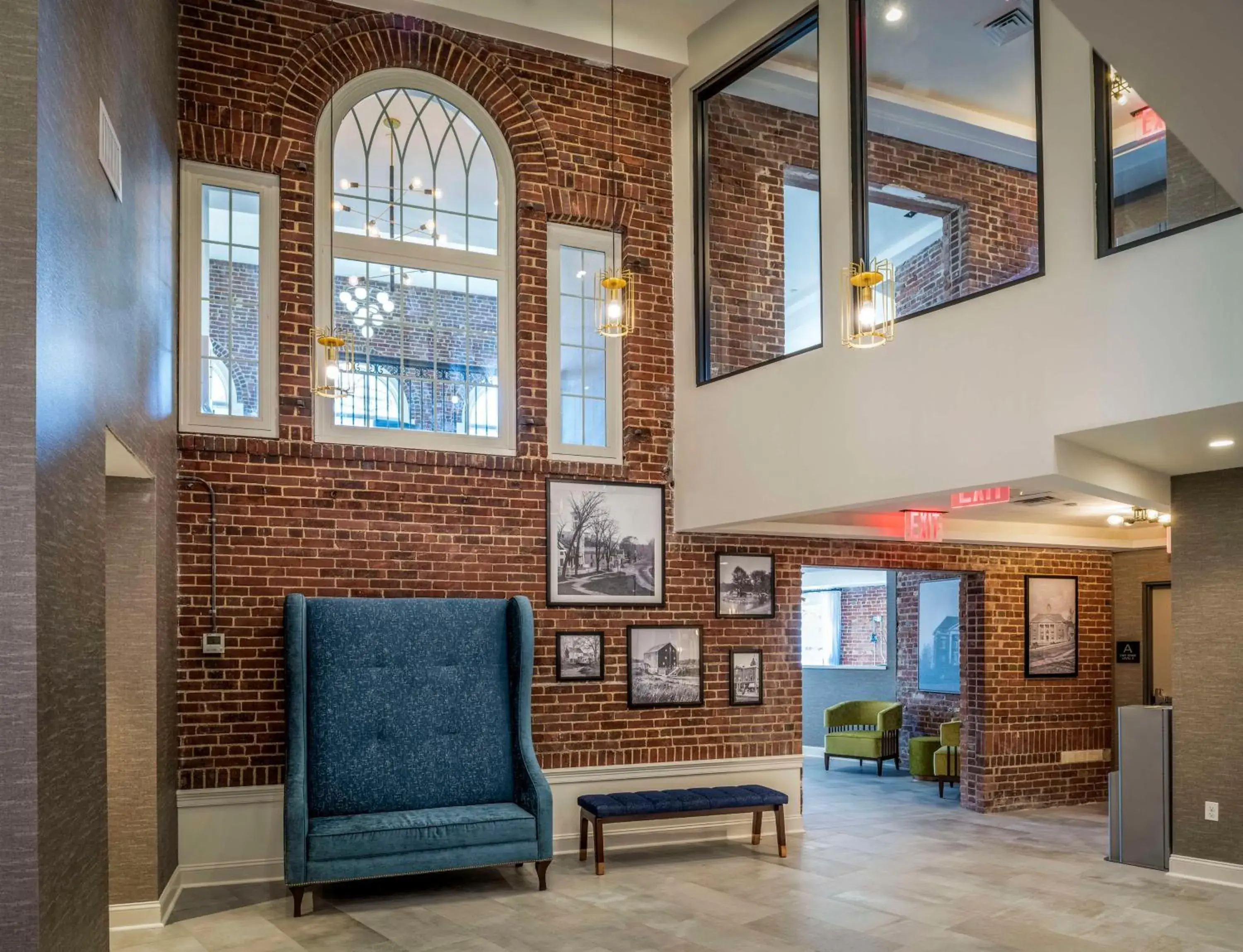 Lobby or reception in Hampton Inn & Suites Huntington Downtown, Ny Lobby or reception in Hampton Inn & Suites Huntington Downtown, Ny