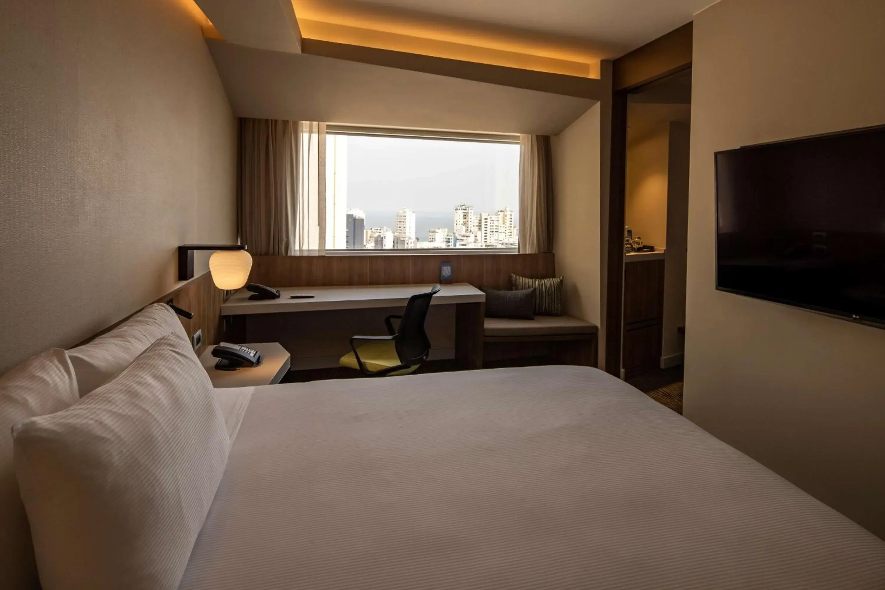 Junior Queen Suite in Hilton Garden Inn Lima Miraflores Junior Queen Suite in Hilton Garden Inn Lima Miraflores