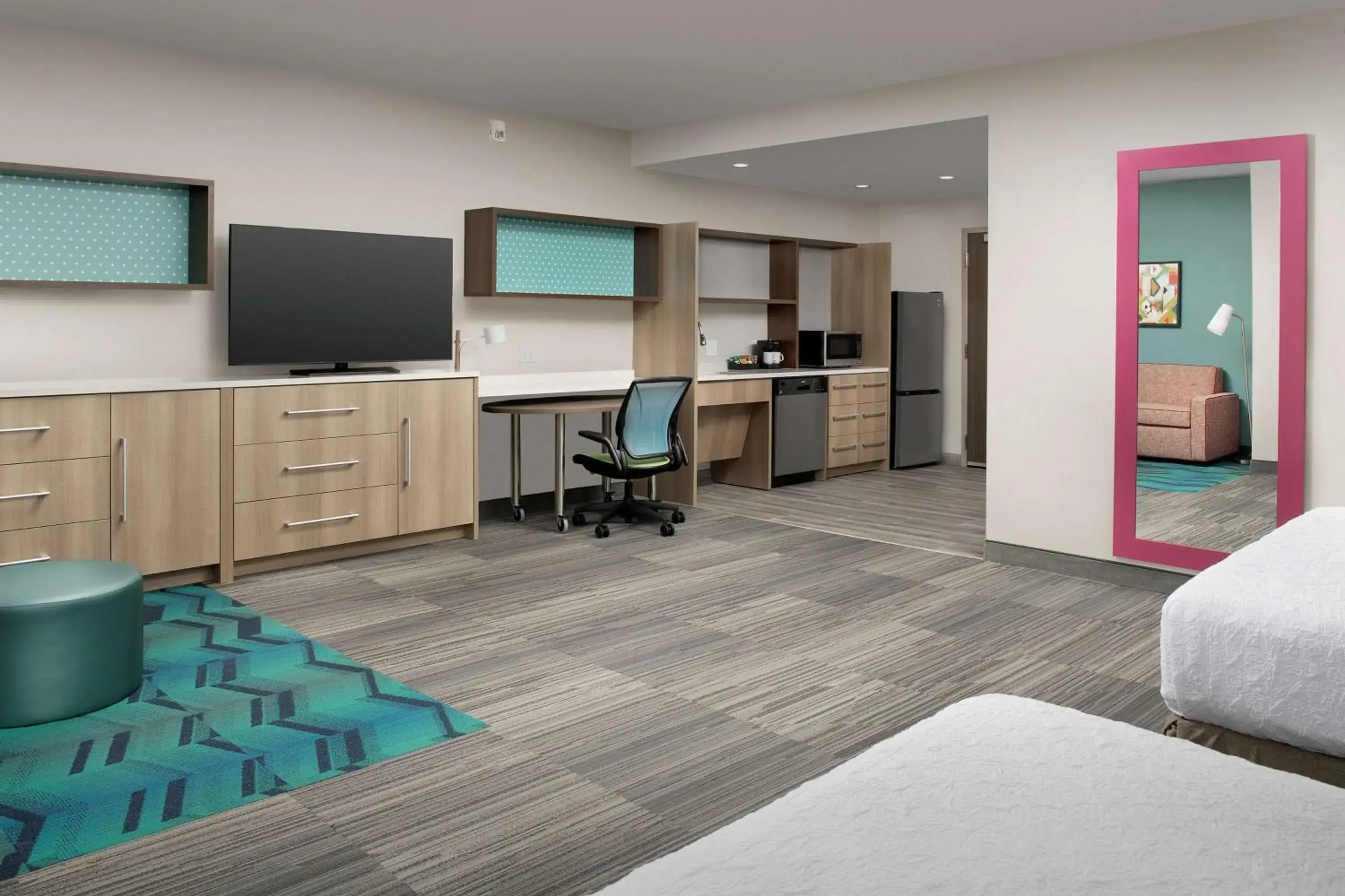 Bedroom, Bed in Home2 Suites By Hilton Miami Airport South Blue Lagoon Bedroom, Bed in Home2 Suites By Hilton Miami Airport South Blue Lagoon