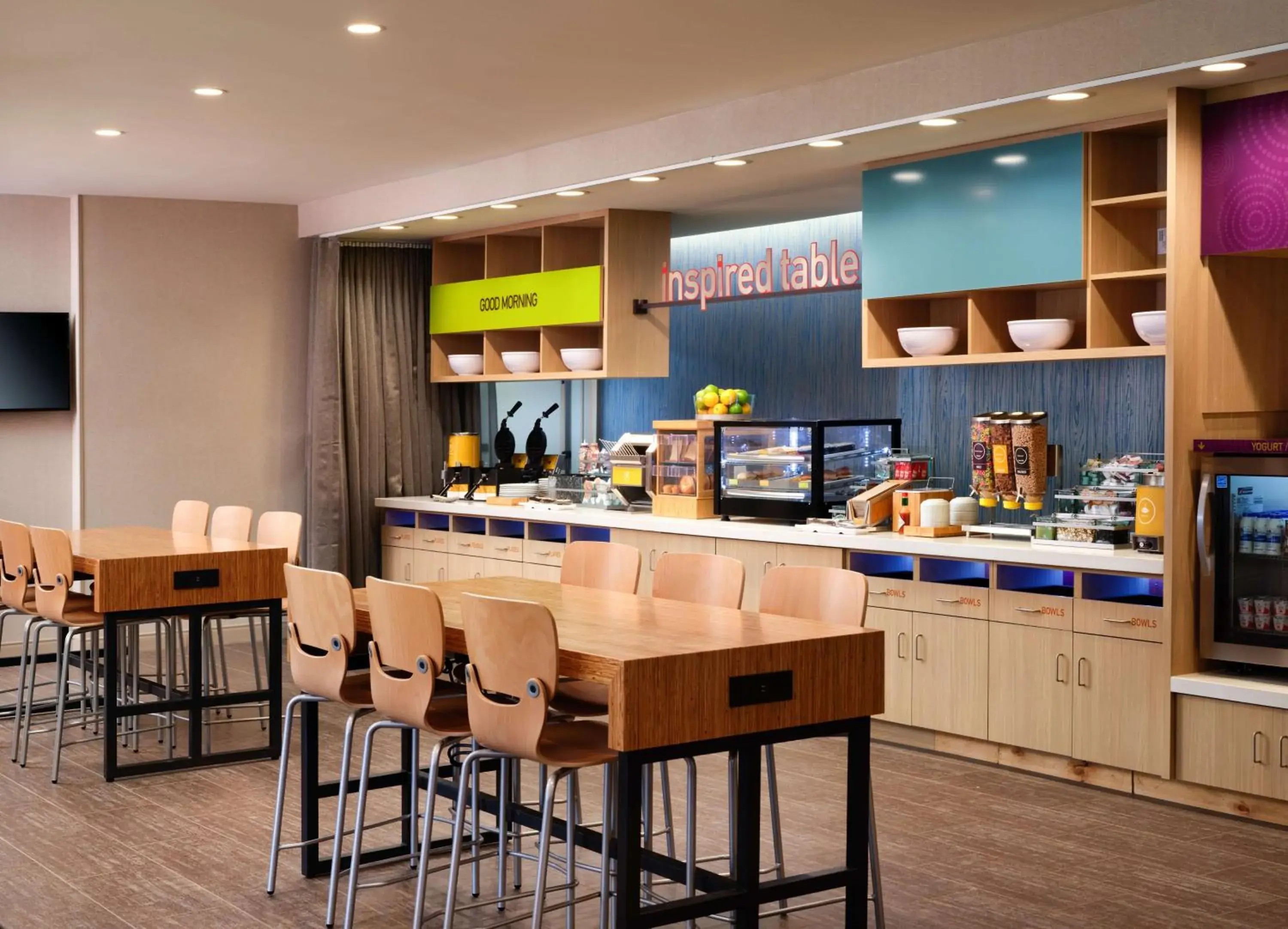 Breakfast in Home2 Suites By Hilton Tupelo Breakfast in Home2 Suites By Hilton Tupelo