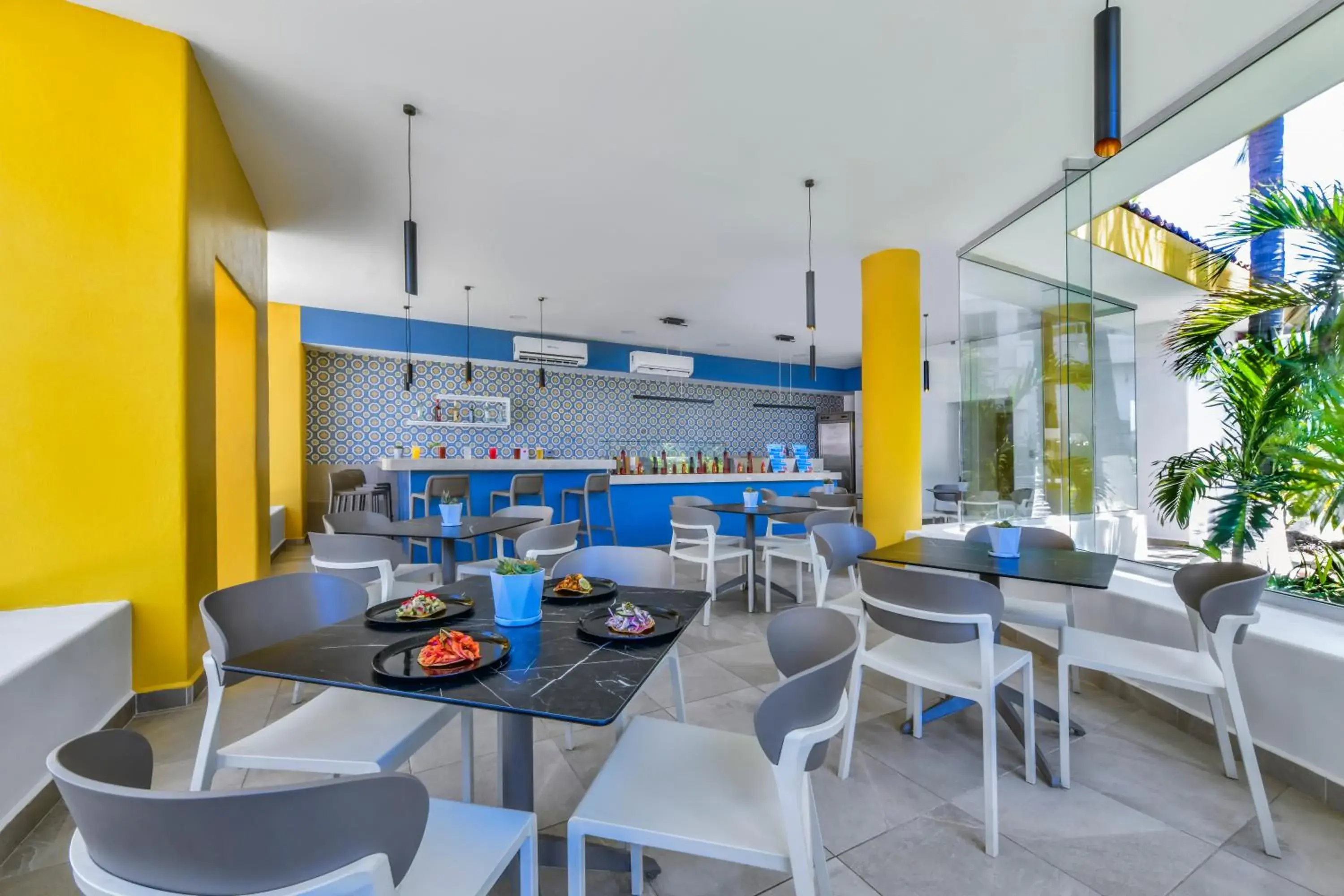 Restaurant/places to eat in Krystal Ixtapa All Inclusive Restaurant/places to eat in Krystal Ixtapa All Inclusive