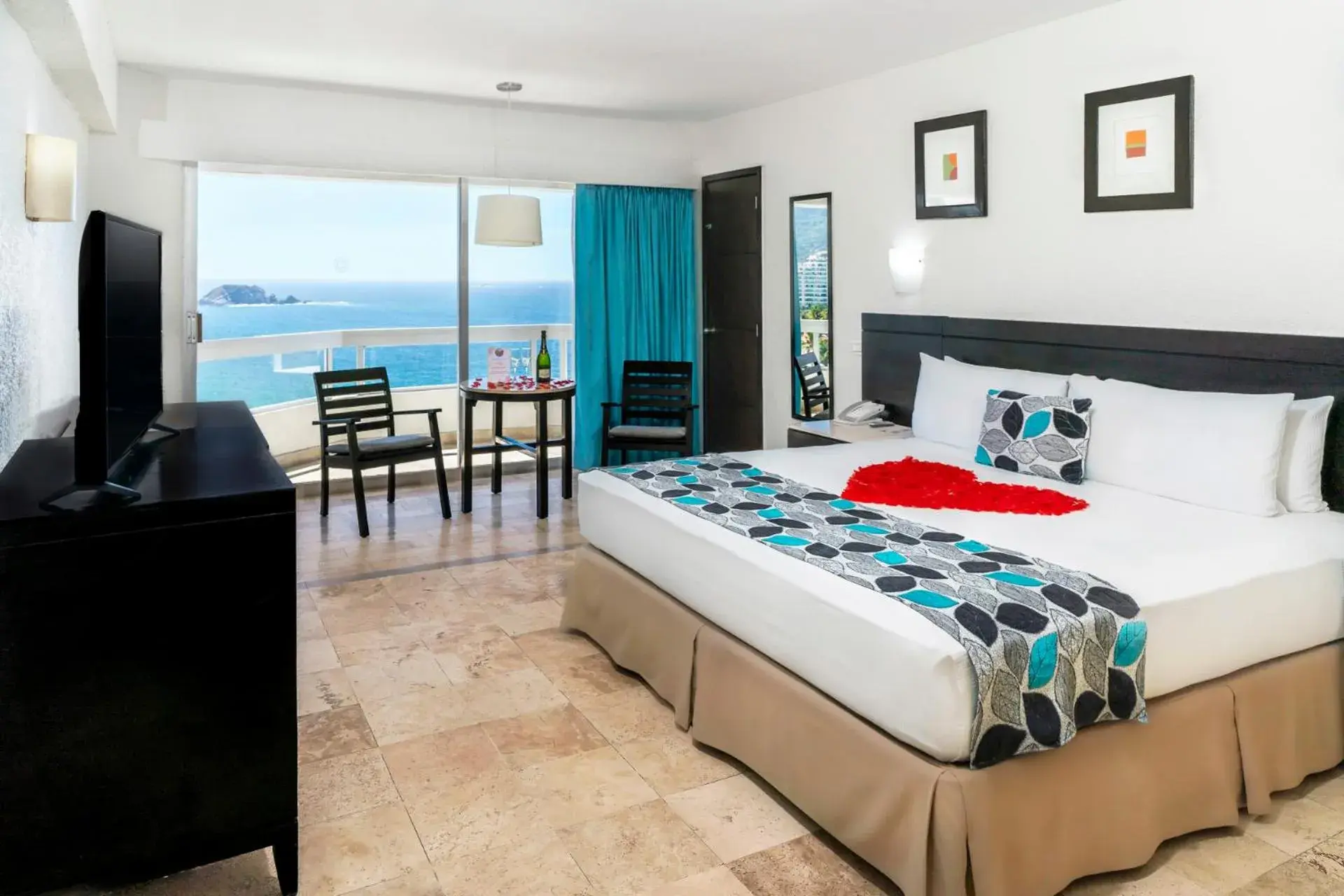 Sea view, Bed in Krystal Ixtapa All Inclusive Sea view, Bed in Krystal Ixtapa All Inclusive