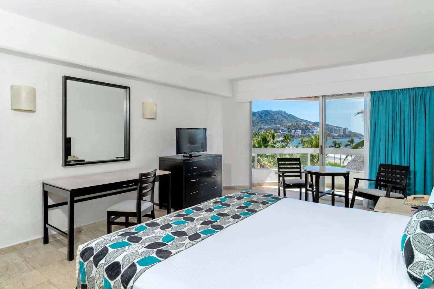 Bed in Krystal Ixtapa All Inclusive