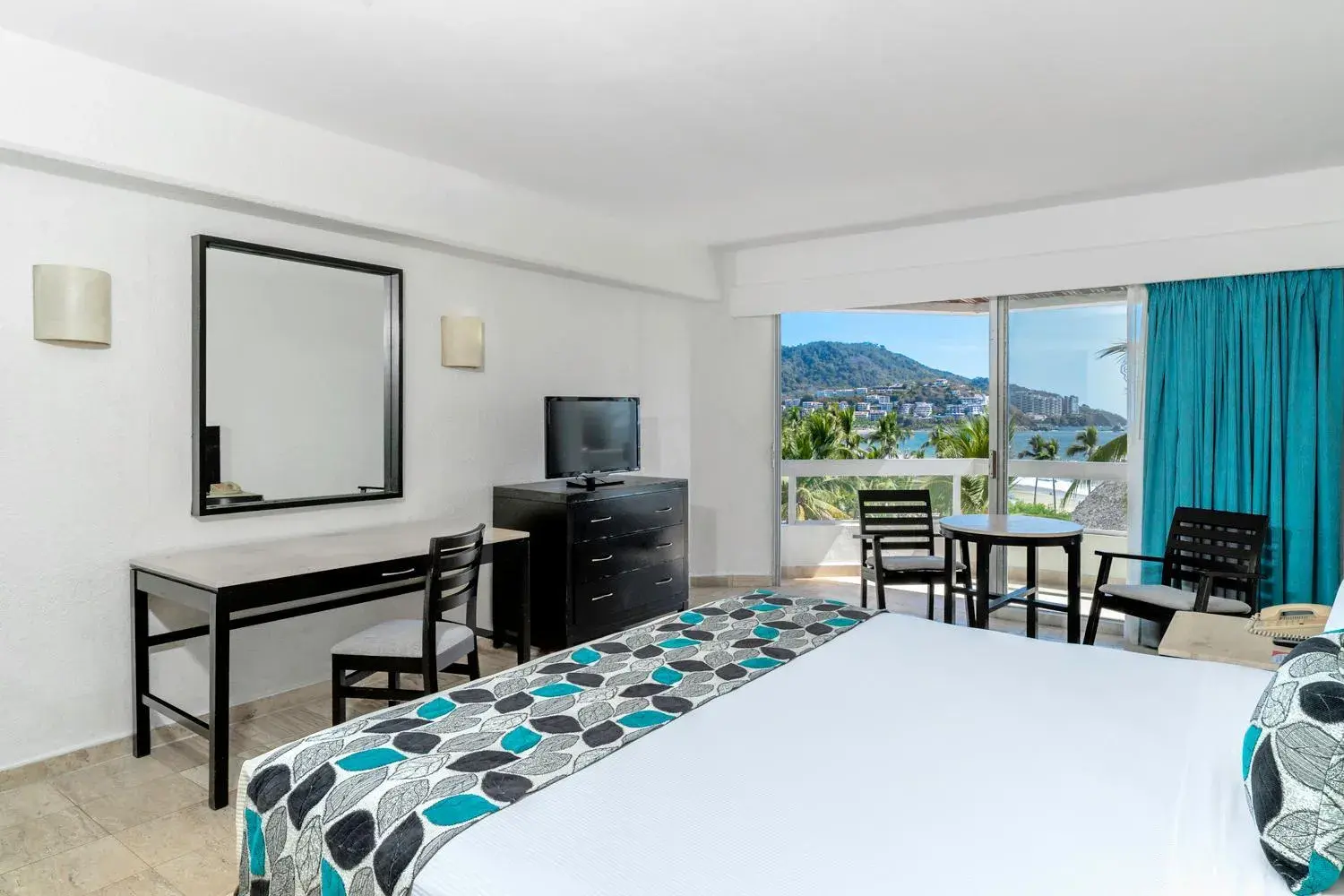 Bed in Krystal Ixtapa All Inclusive Bed in Krystal Ixtapa All Inclusive