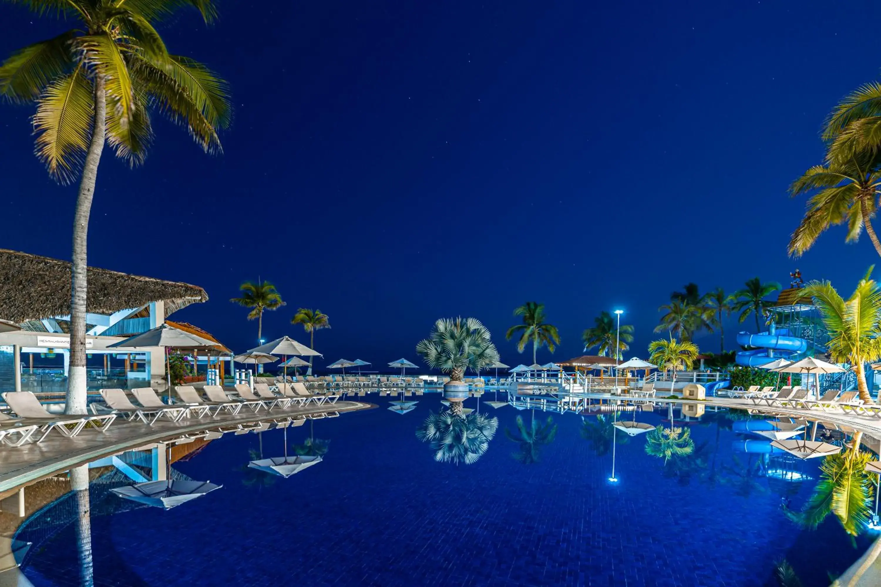 Pool view in Krystal Ixtapa All Inclusive Pool view in Krystal Ixtapa All Inclusive