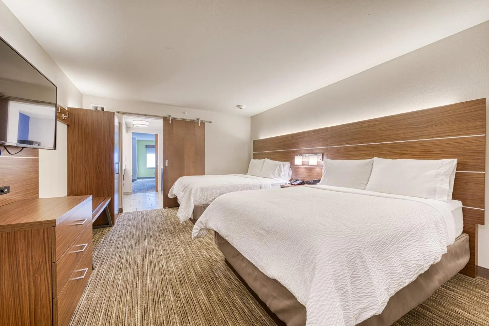 Photo of the whole room, Bed in Holiday Inn Express & Suites - Manitou Springs by IHG