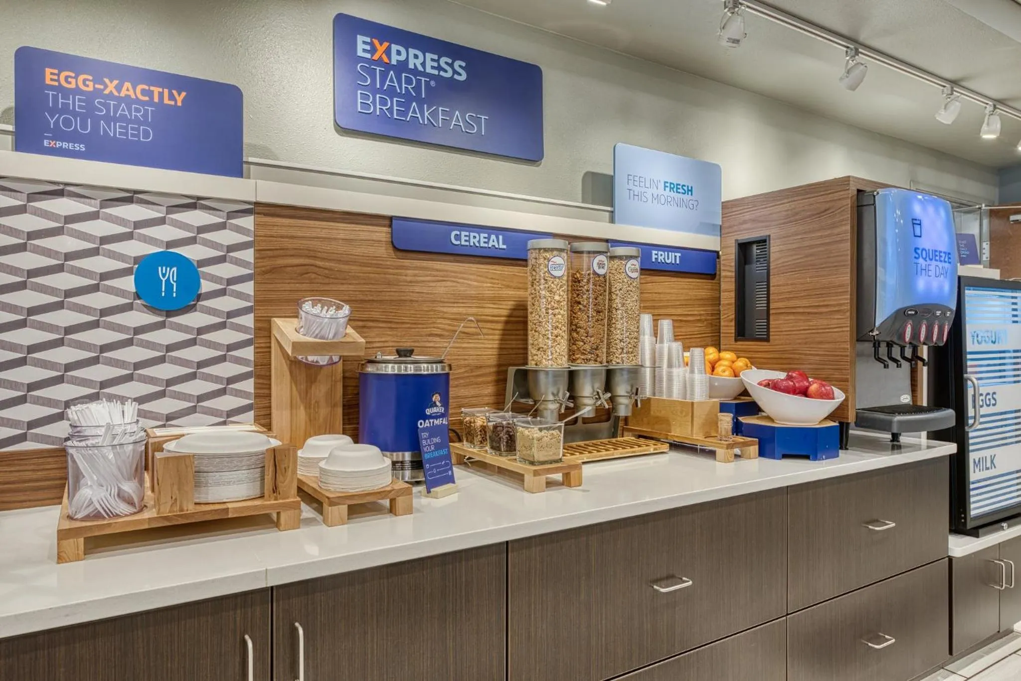 Breakfast in Holiday Inn Express & Suites - Manitou Springs by IHG