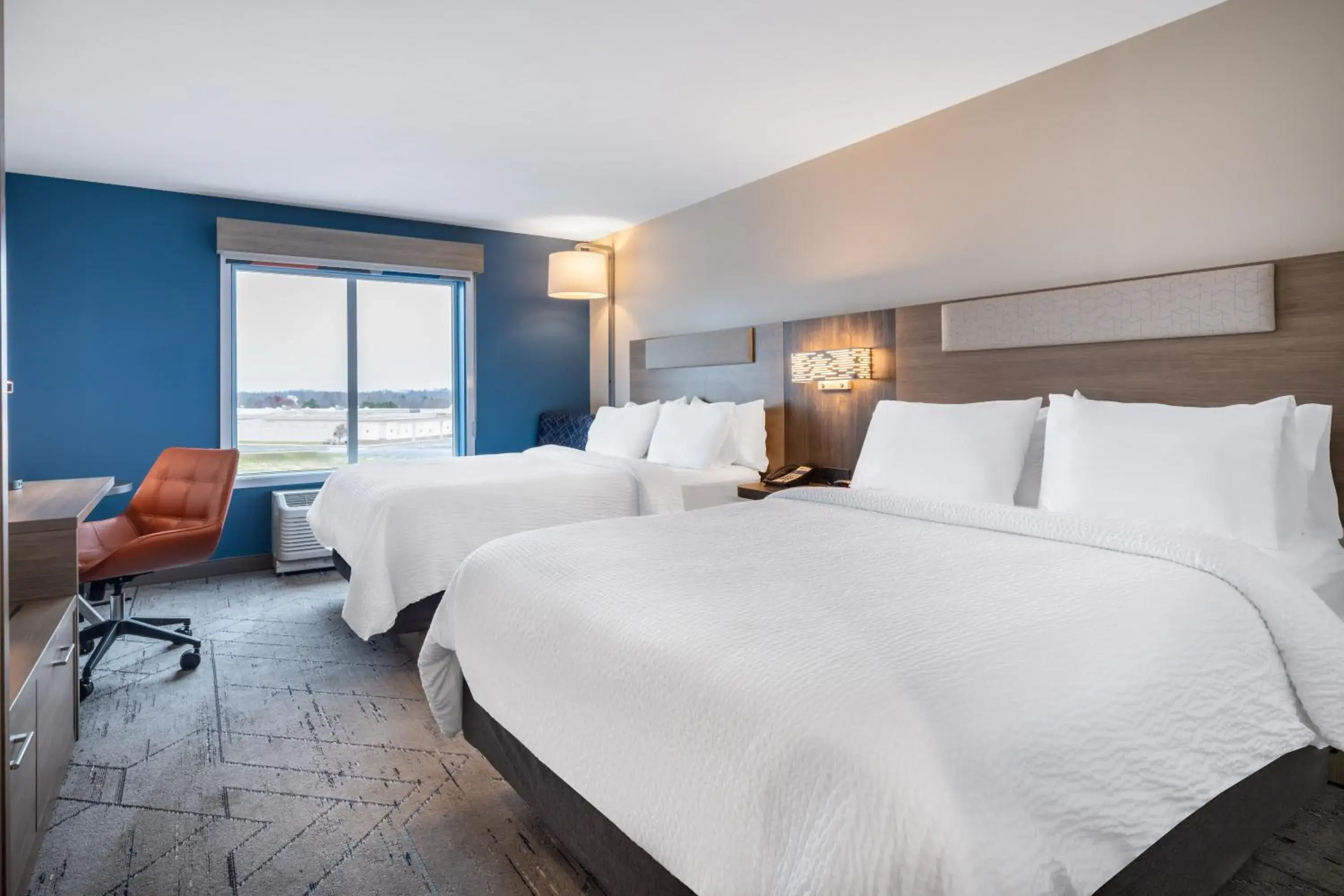 Bed in Holiday Inn Express - Gaffney by IHG Bed in Holiday Inn Express - Gaffney by IHG