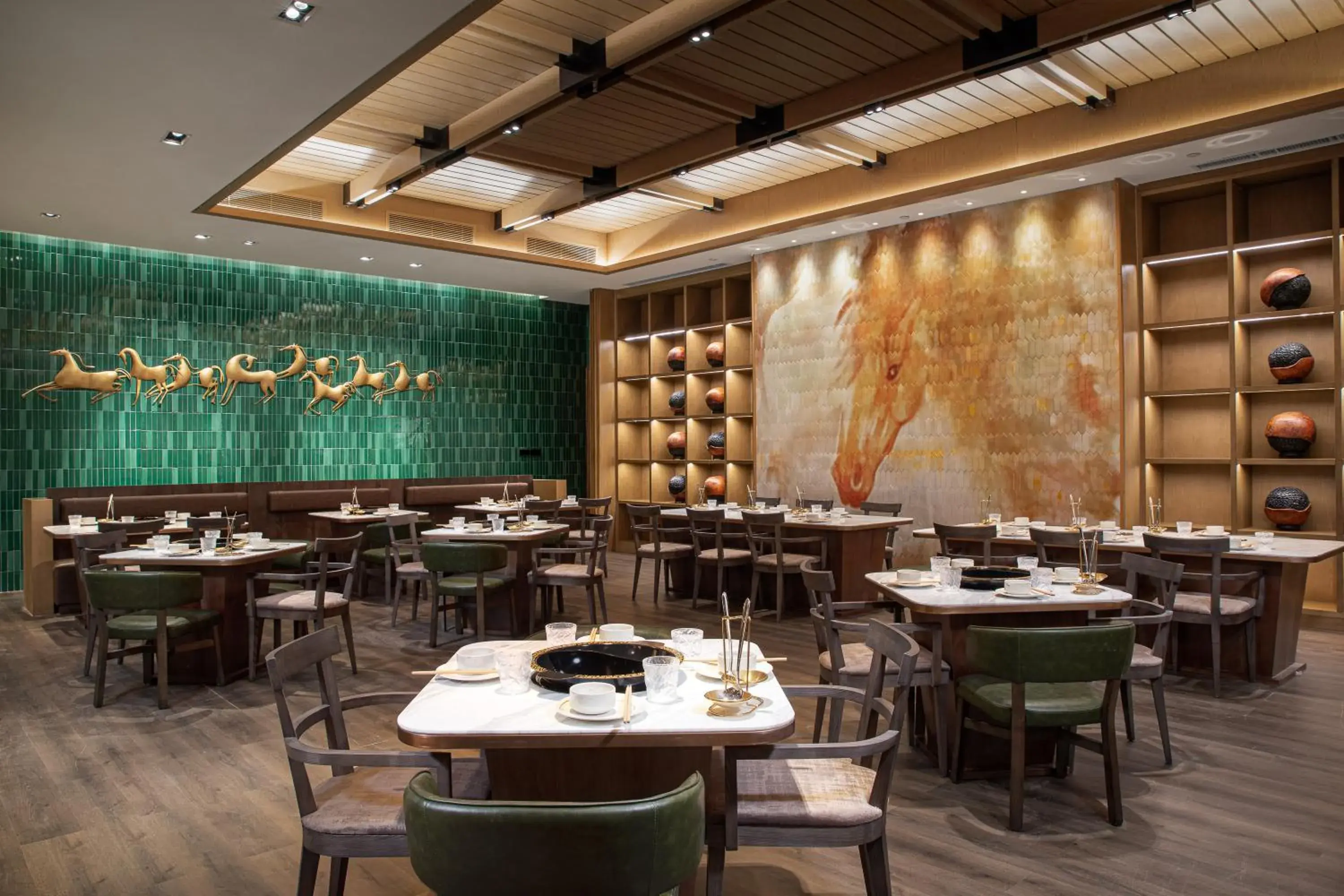 Restaurant/places to eat in Crowne Plaza Chongli Resort by IHG Restaurant/places to eat in Crowne Plaza Chongli Resort by IHG