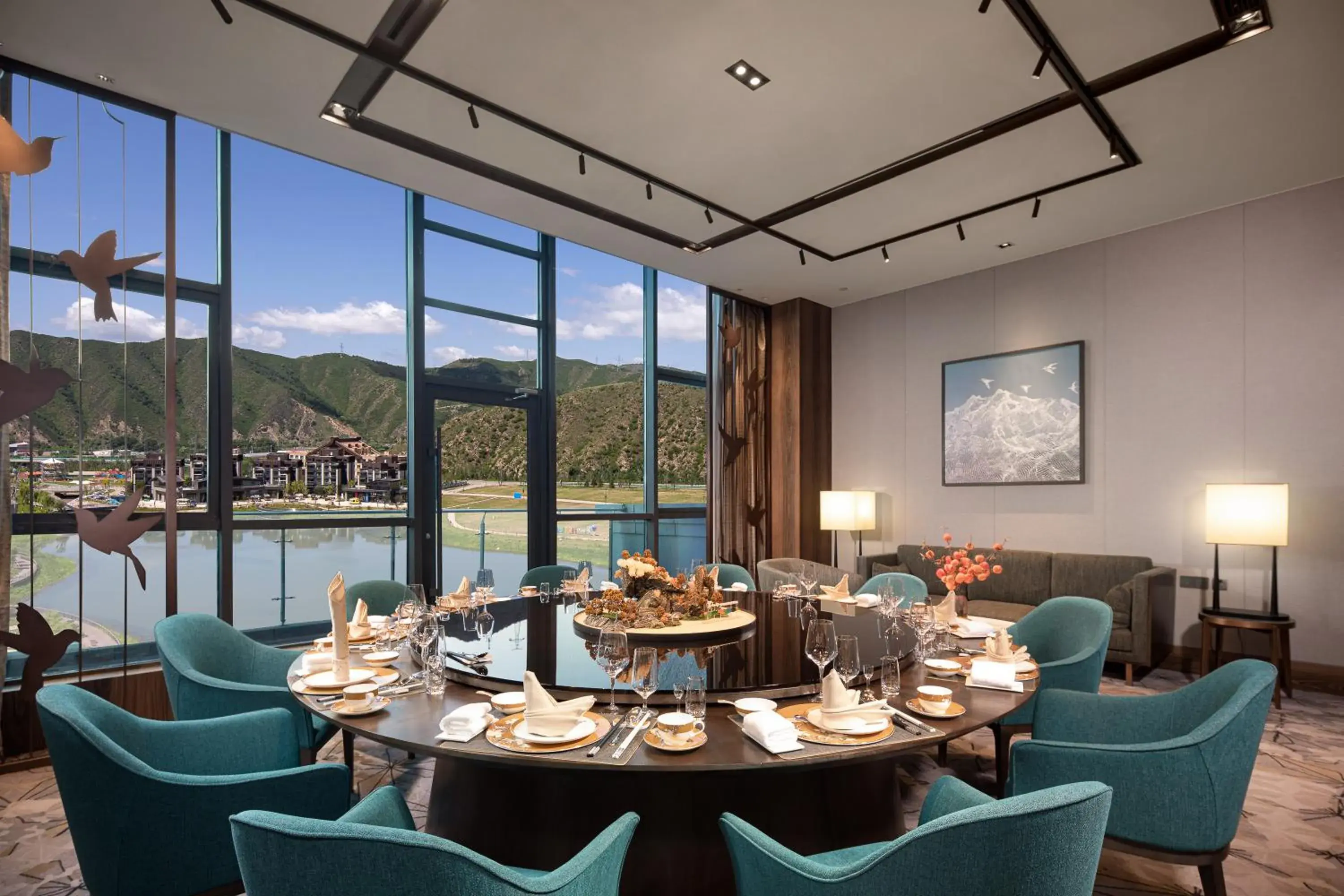 Restaurant/places to eat in Crowne Plaza Chongli Resort by IHG Restaurant/places to eat in Crowne Plaza Chongli Resort by IHG