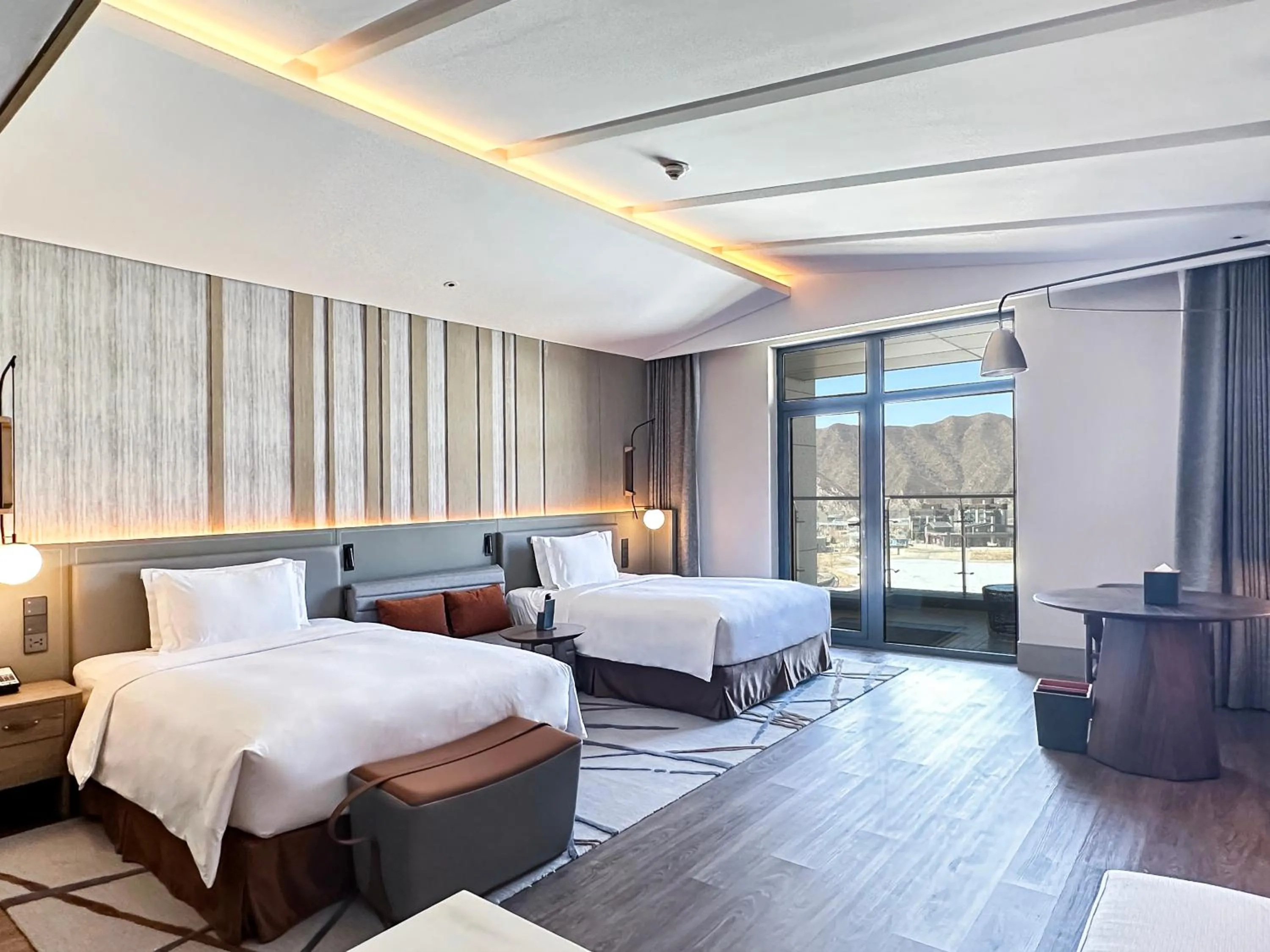 Bed in Crowne Plaza Chongli Resort by IHG