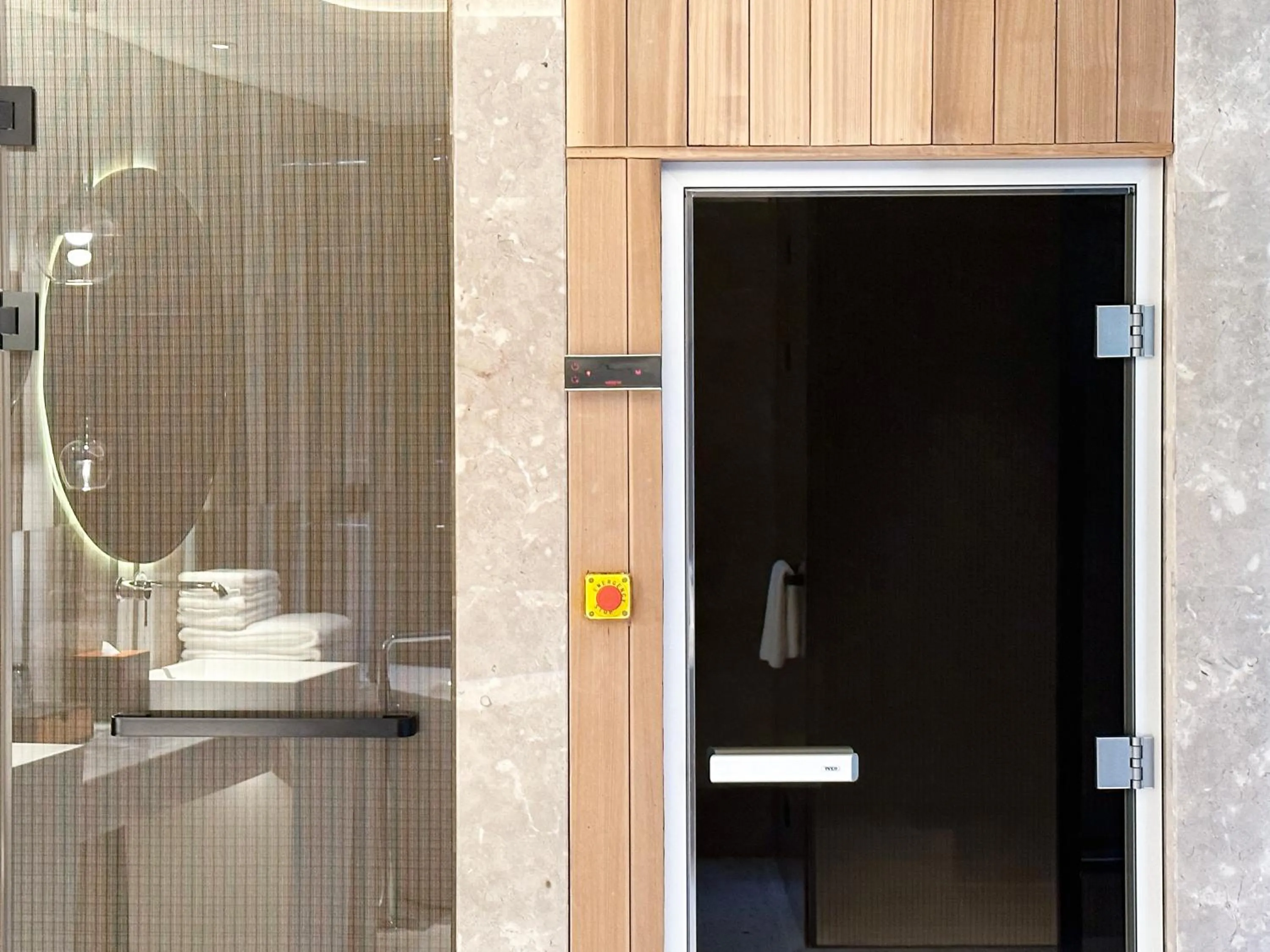 Bathroom in Crowne Plaza Chongli Resort by IHG