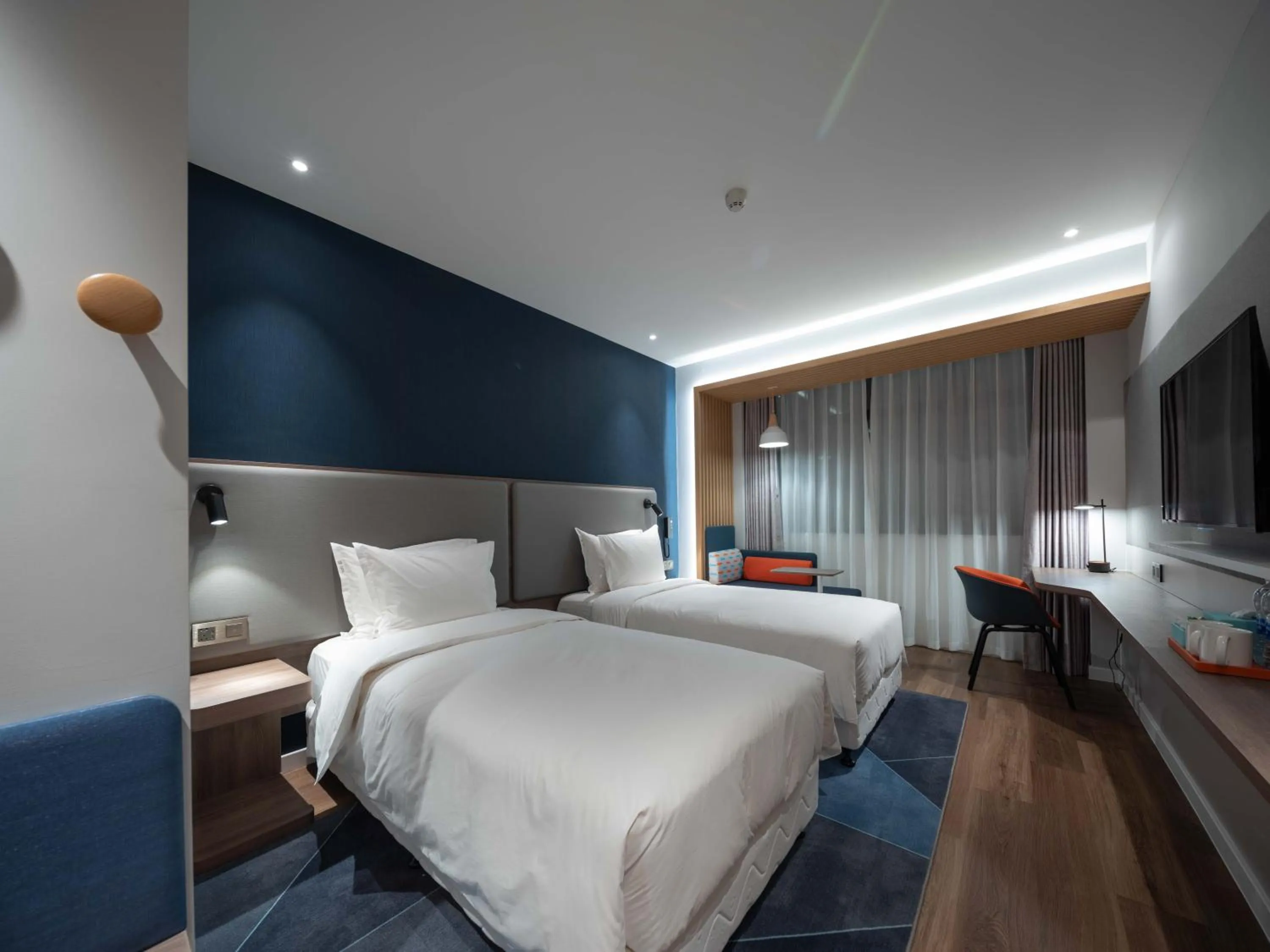 Bed in Holiday Inn Express Shanghai Qingpu New City by IHG