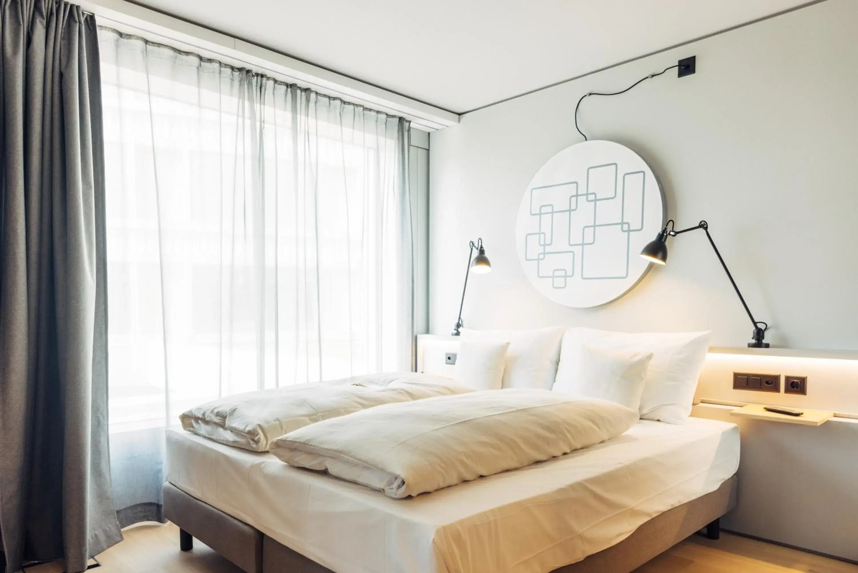 Photo of the whole room, Bed in harry's home Bern-Expo Photo of the whole room, Bed in harry's home Bern-Expo