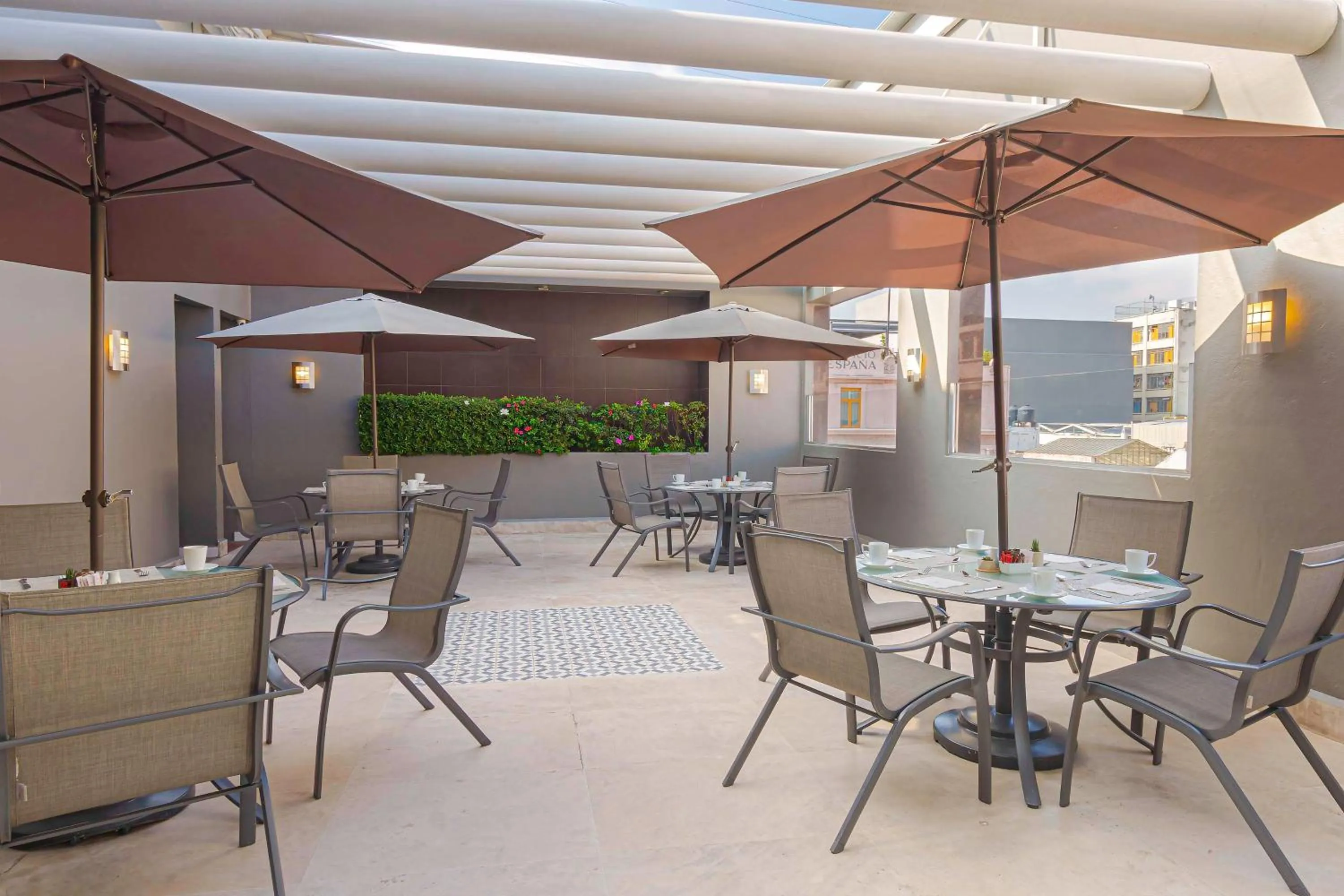 Lounge or bar in NH Collection México City Centro Histórico