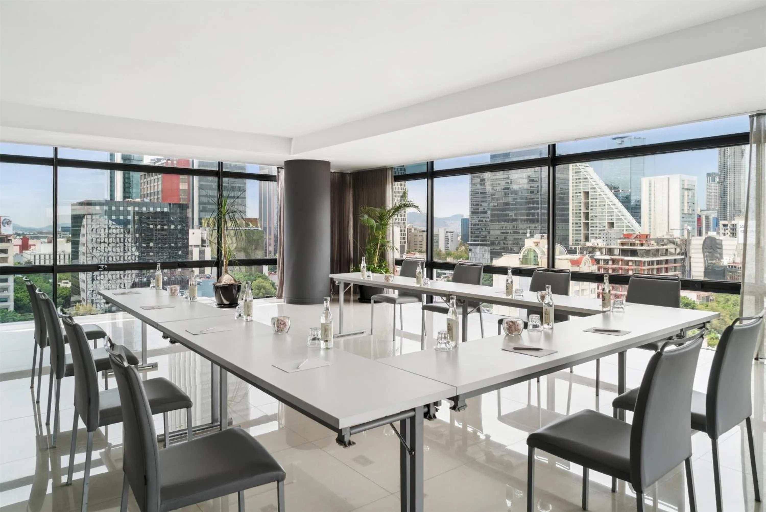 Bedroom in NH Collection Mexico City Reforma