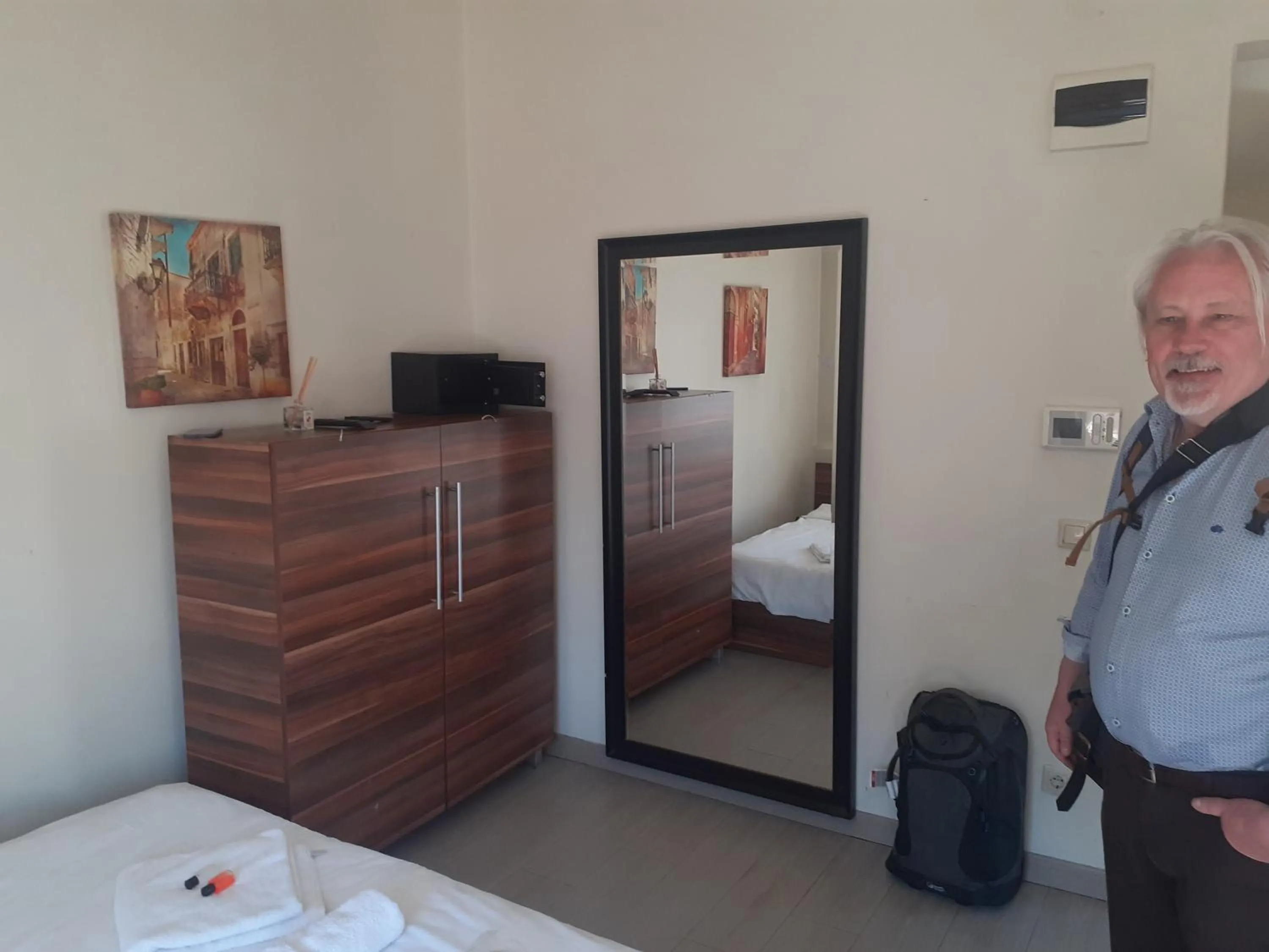 View (from property/room), Bed in MEDUSA APART HOTEL