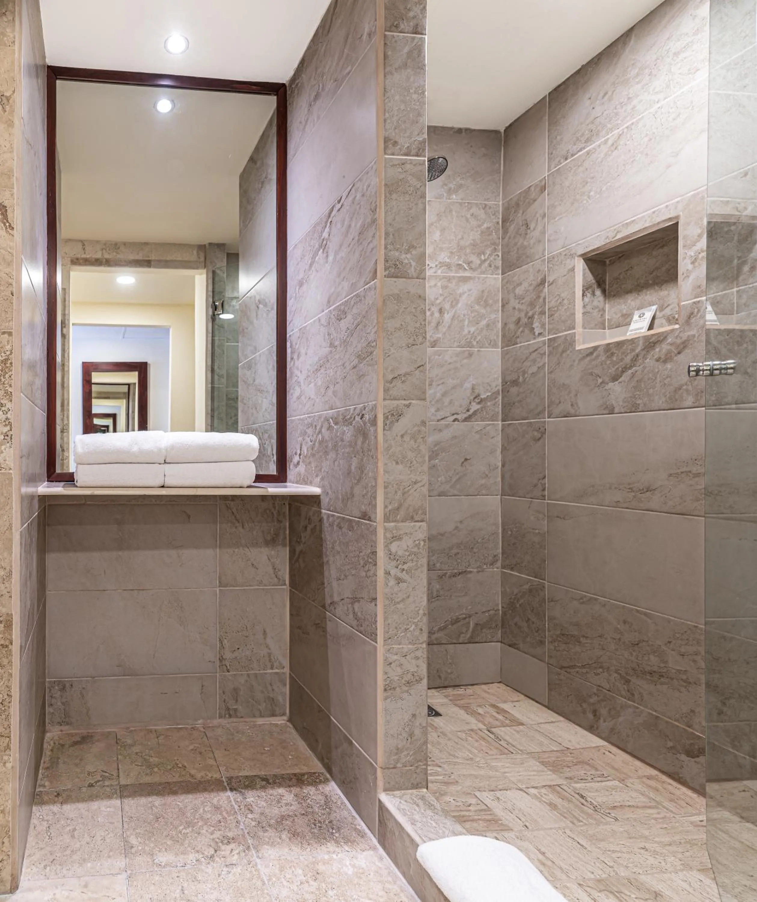 Shower in Krystal Vallarta