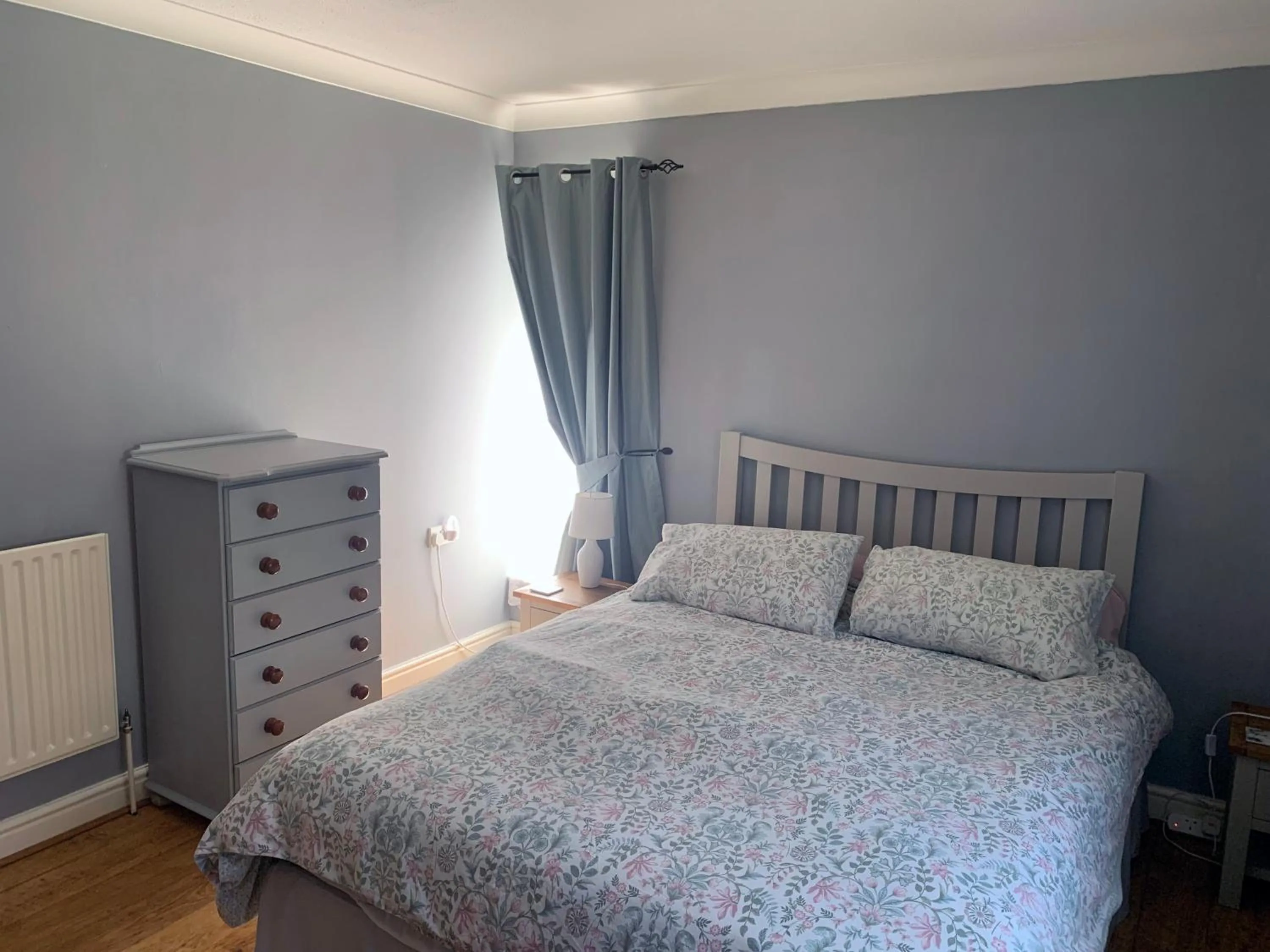 Bedroom in 1 Bedroom Apartment Central Basingstoke