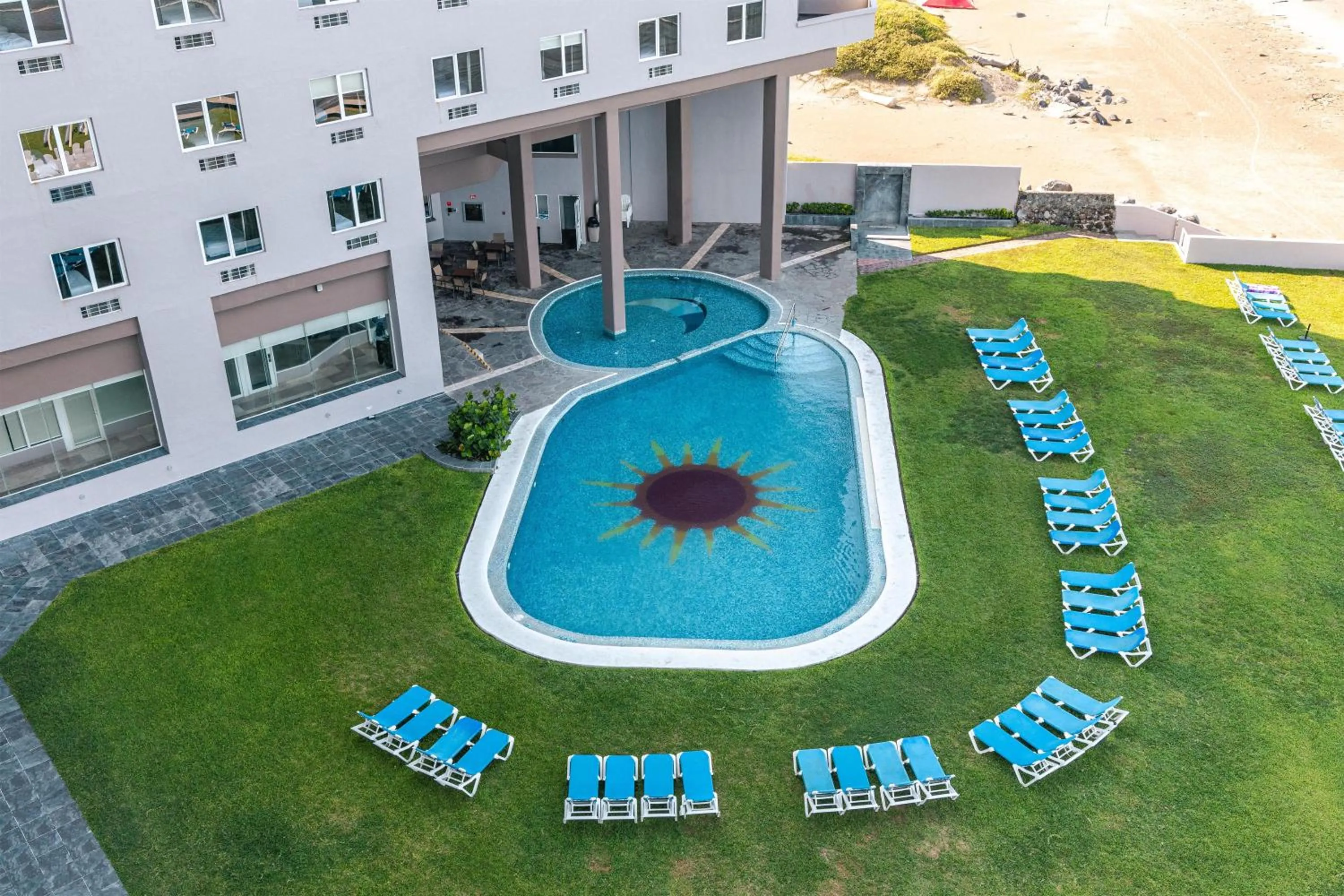 Pool view in Hilton Garden Inn Veracruz Boca del Rio