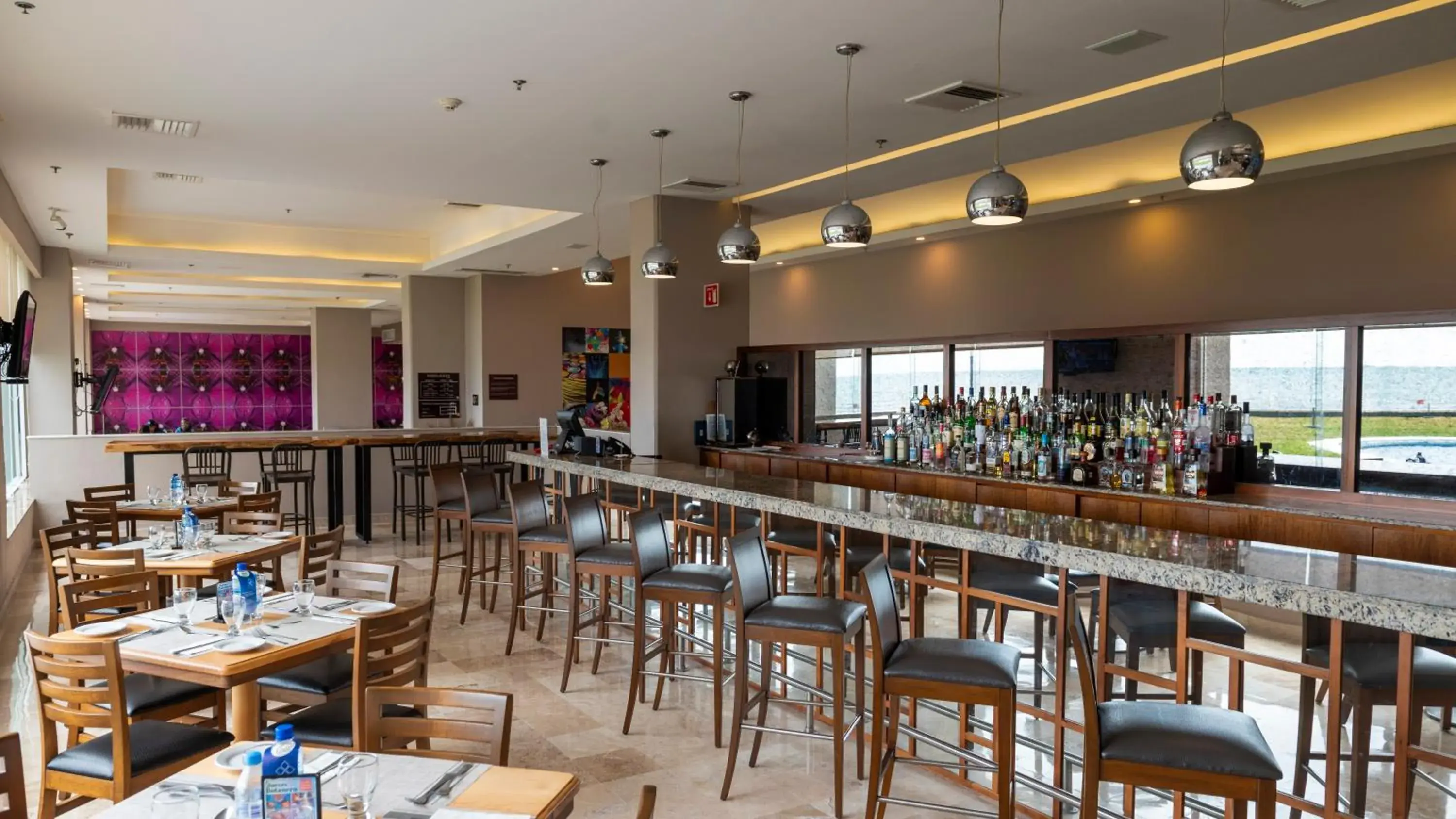 Lounge or bar in Hilton Garden Inn Veracruz Boca del Rio Lounge or bar in Hilton Garden Inn Veracruz Boca del Rio