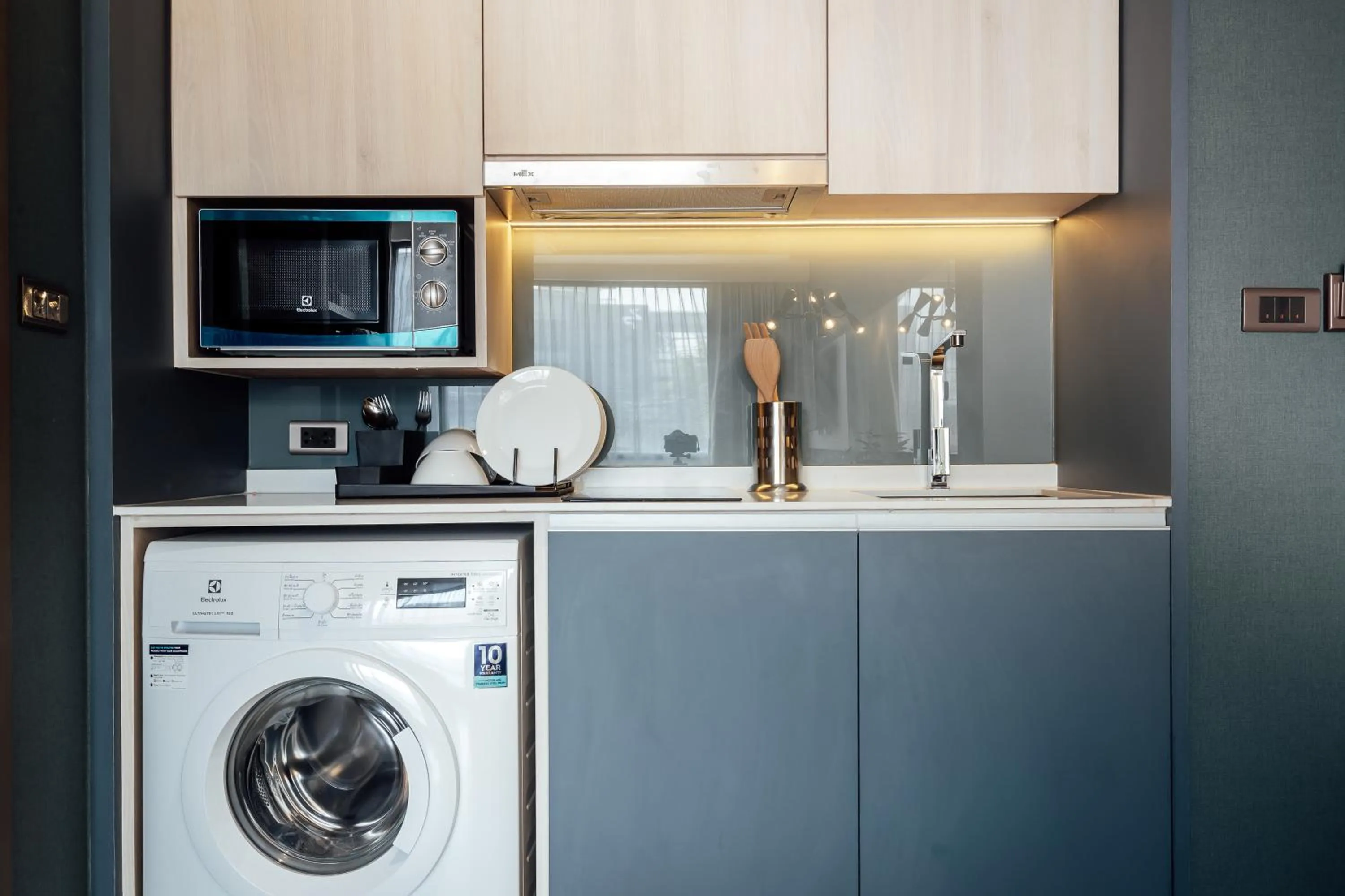 Kitchen or kitchenette in Montana Bangkok Hotel & Residence