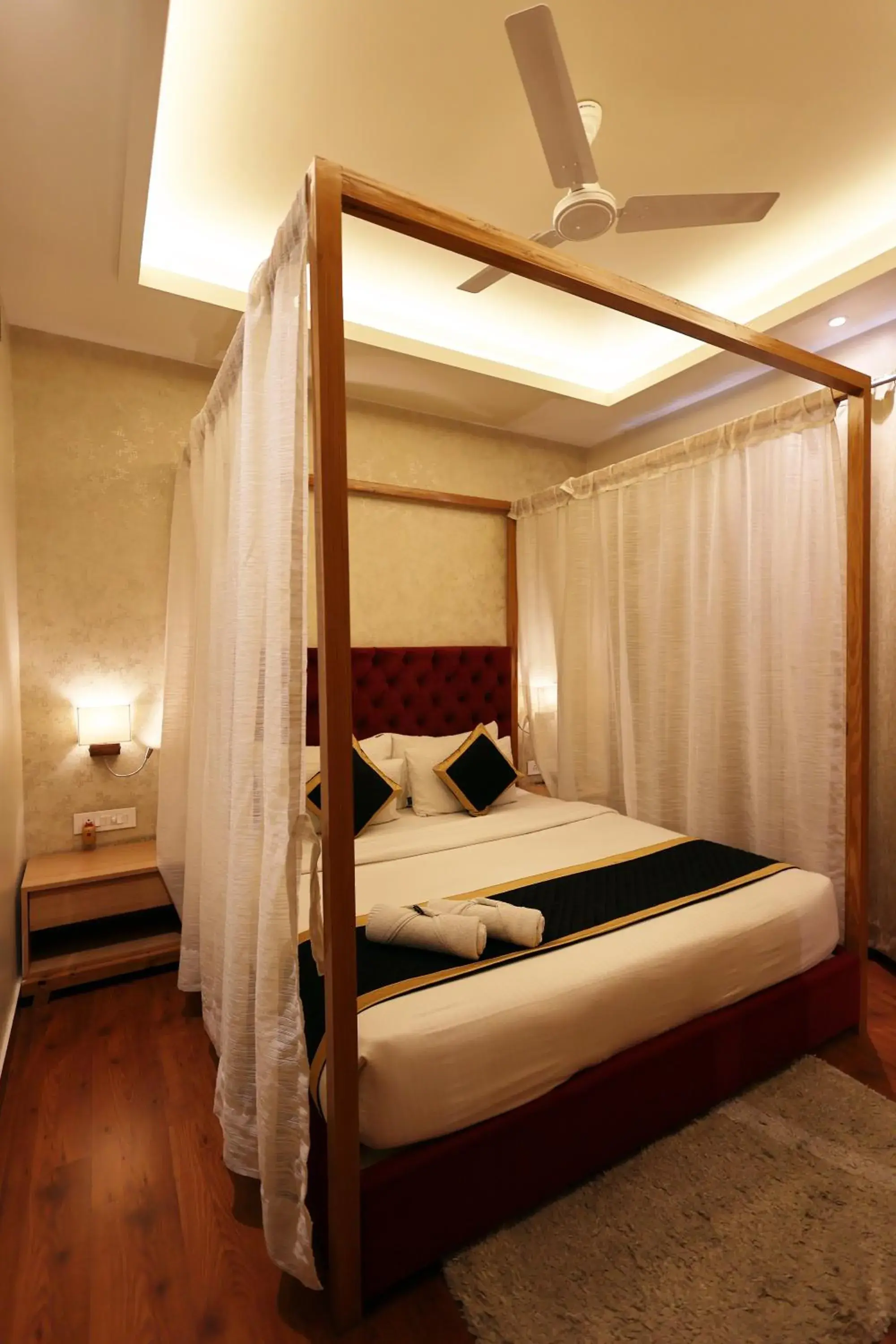 Suite with City View in The Elegance Hotel Suite with City View in The Elegance Hotel