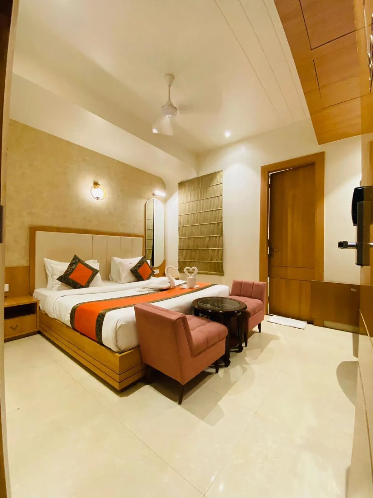 Bed in The Elegance Hotel