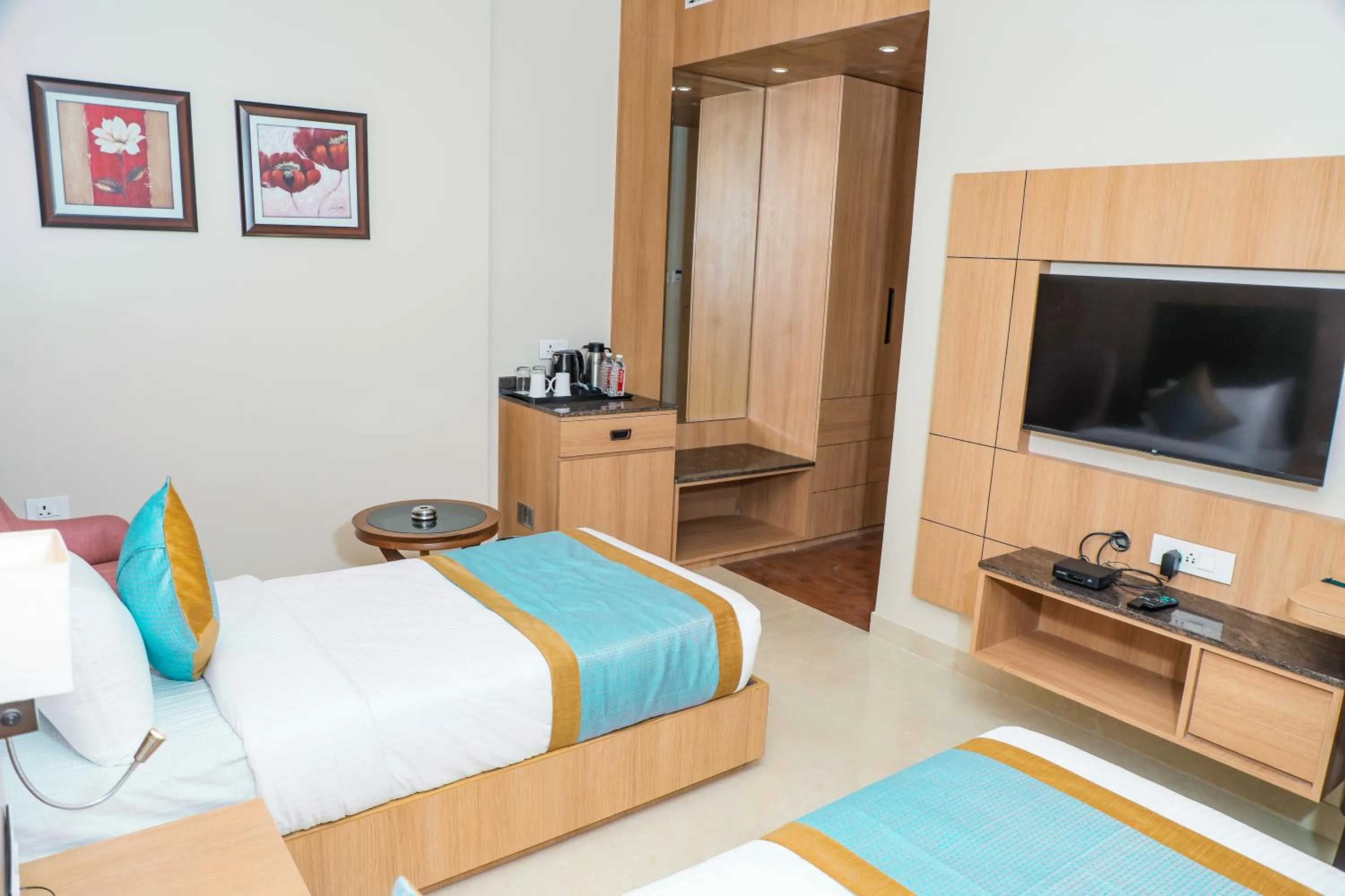 Bed in The Elegance Hotel