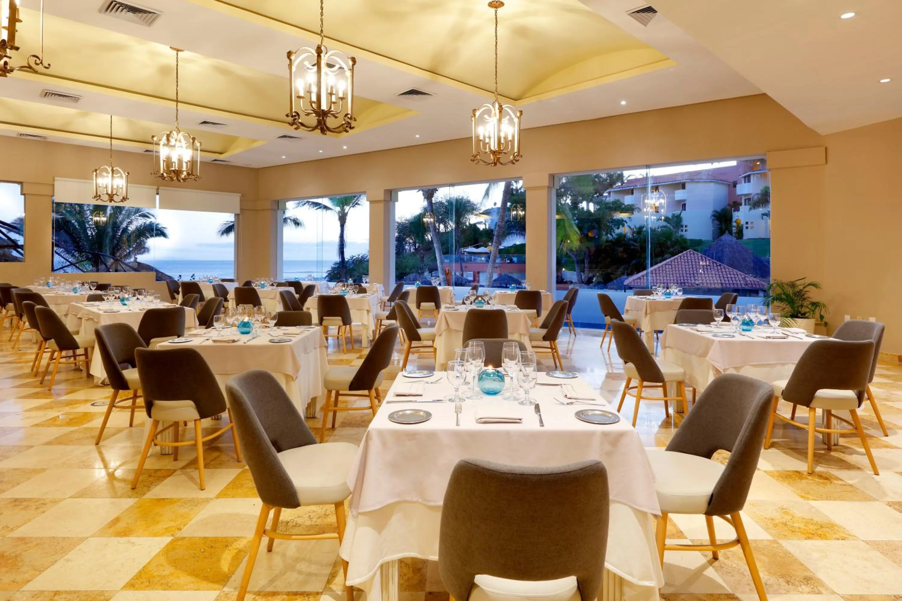 Restaurant/places to eat in Grand Palladium Vallarta Resort & Spa - All Inclusive