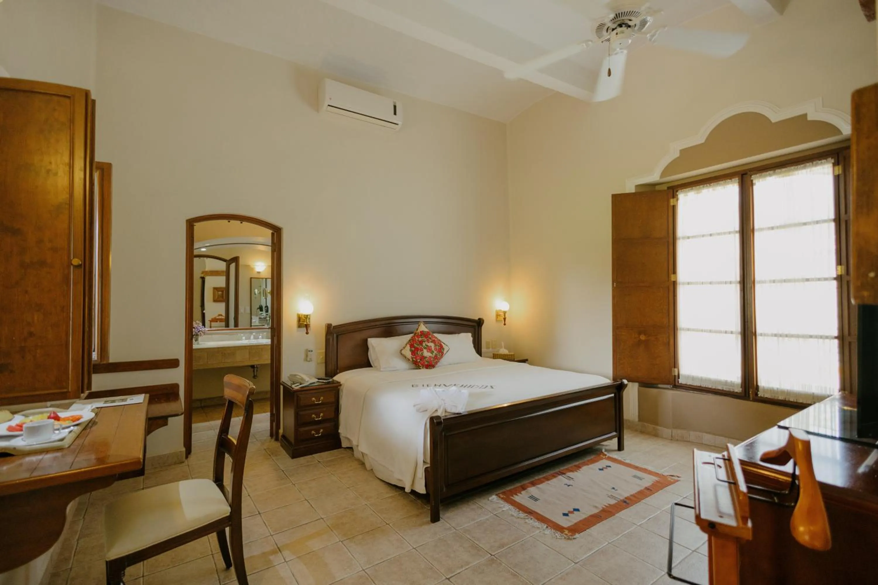 Bed in Hotel Hacienda Los Laureles