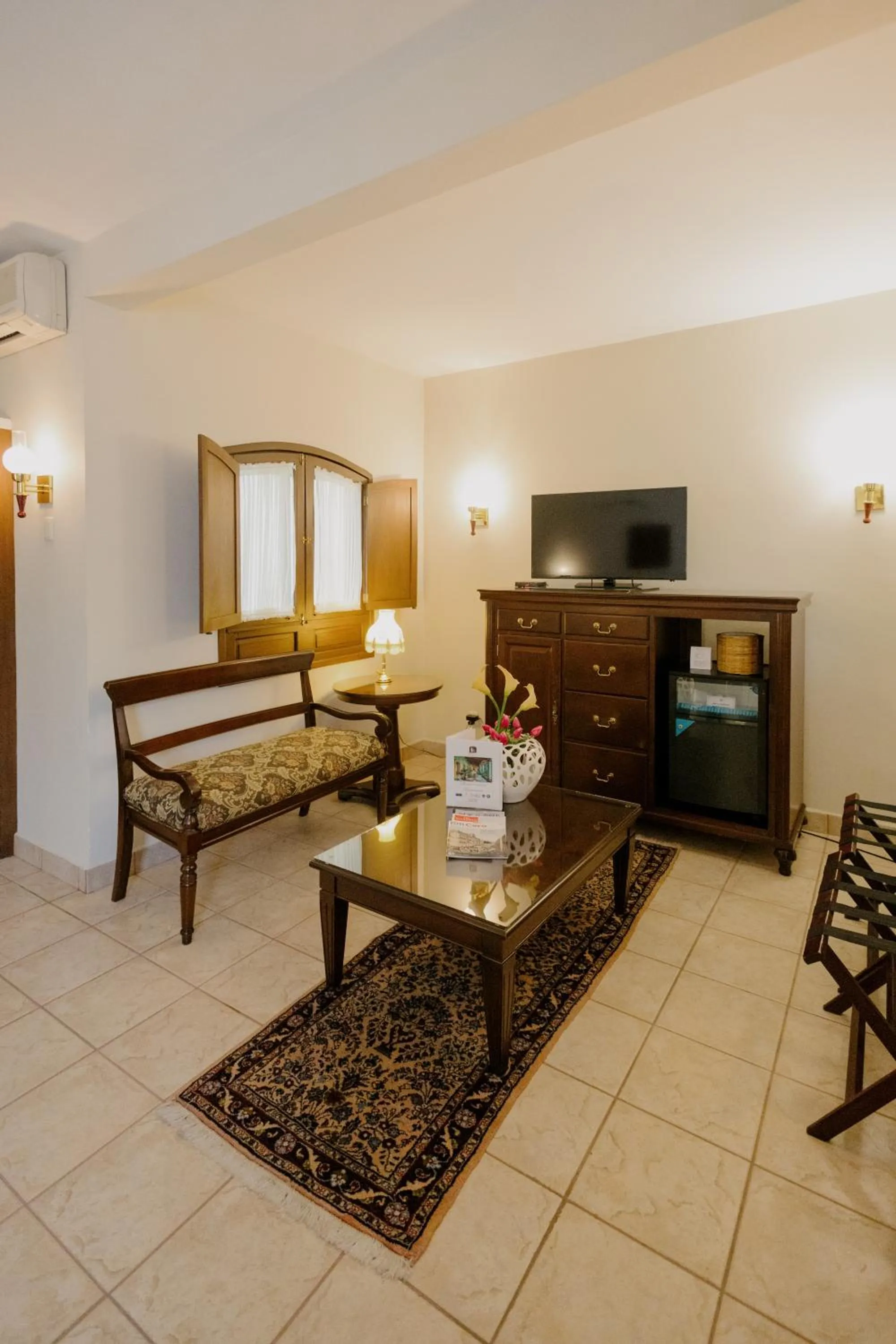 Living room in Hotel Hacienda Los Laureles