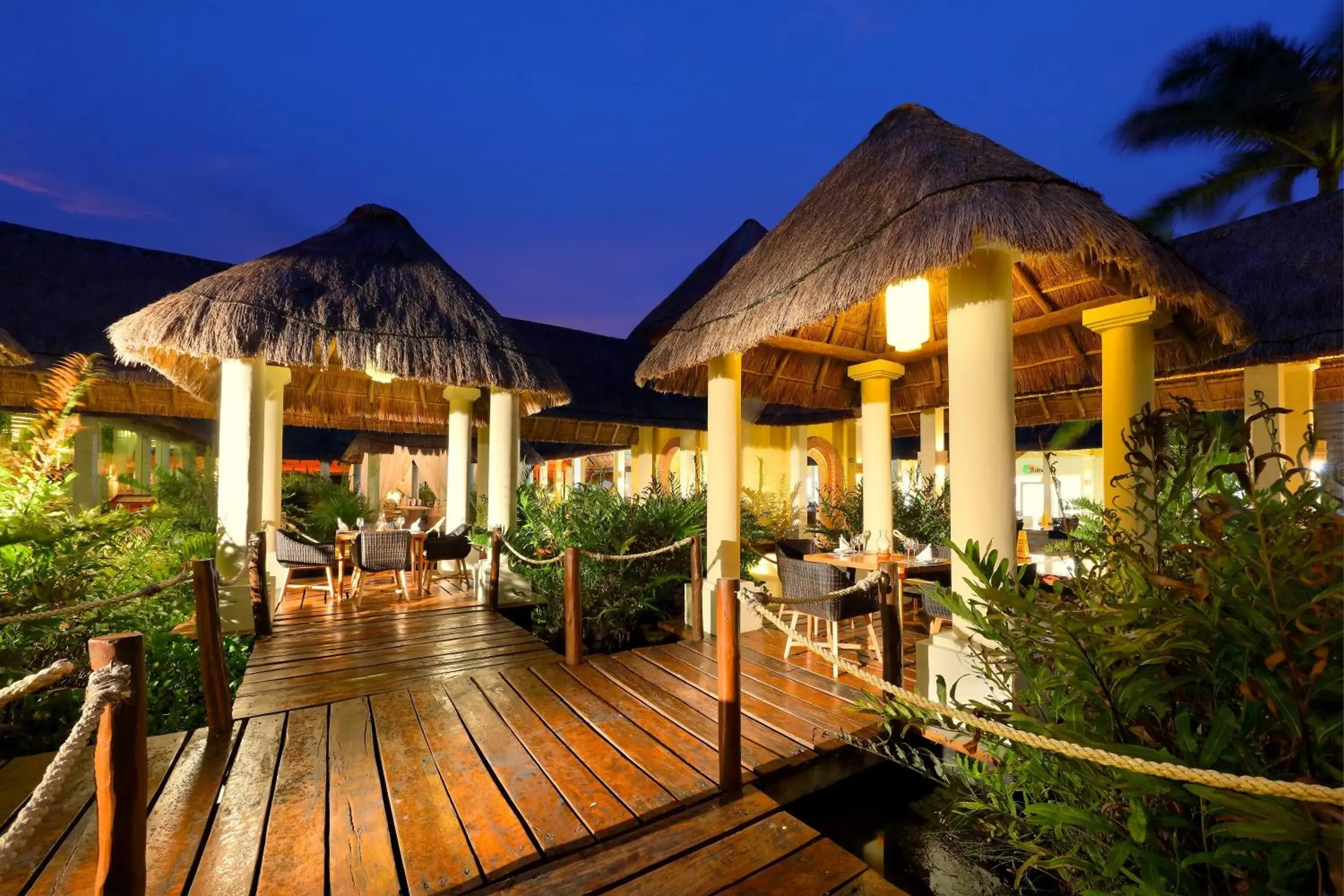 Restaurant/places to eat in Grand Palladium Colonial Resort & Spa - All Inclusive Restaurant/places to eat in Grand Palladium Colonial Resort & Spa - All Inclusive