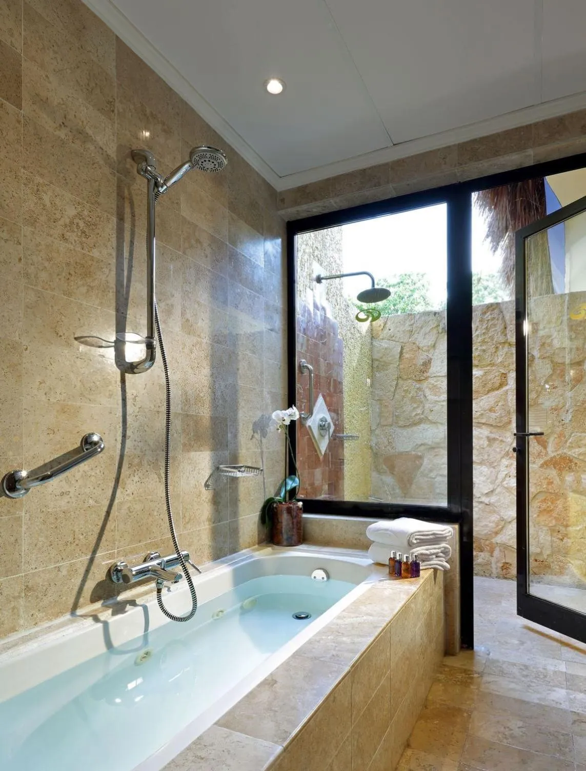 Bathroom in Grand Palladium Colonial Resort & Spa - All Inclusive