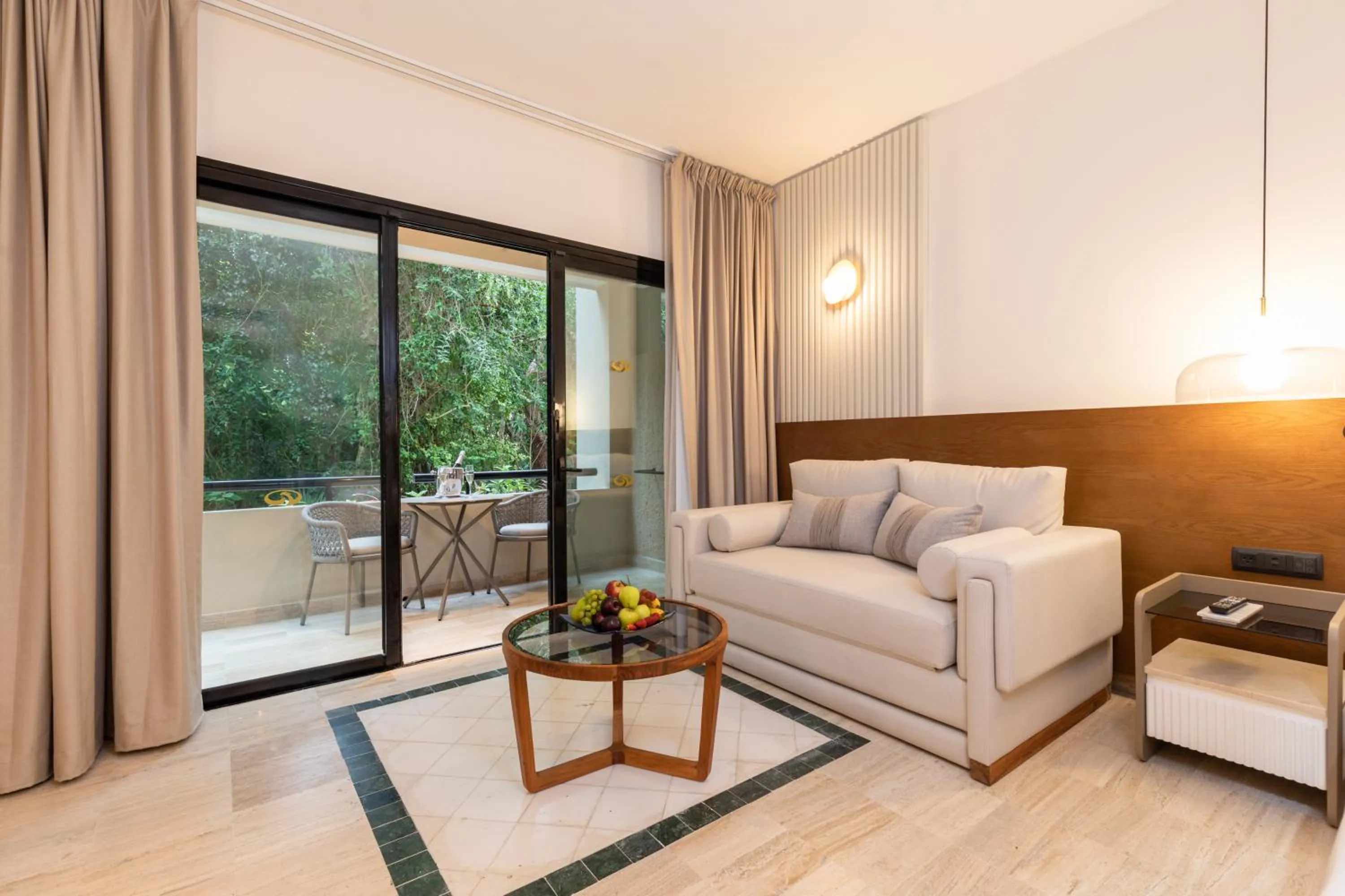 Deluxe Garden View - single occupancy in Grand Palladium Kantenah Resort & Spa - All Inclusive