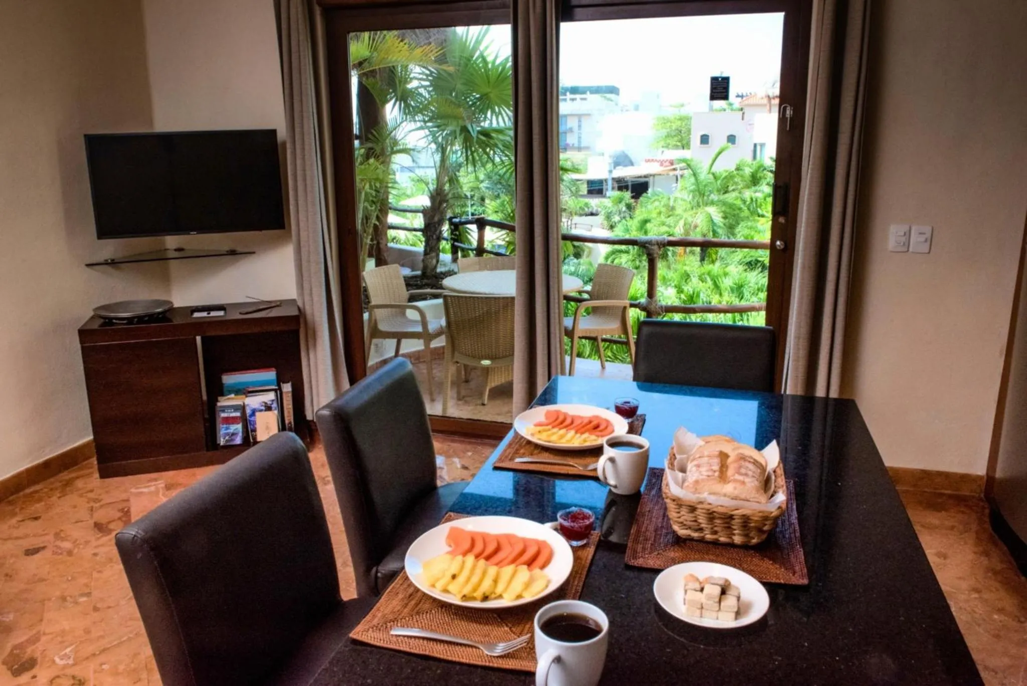 TV and multimedia in Porto Playa Condo Hotel and Beach Club