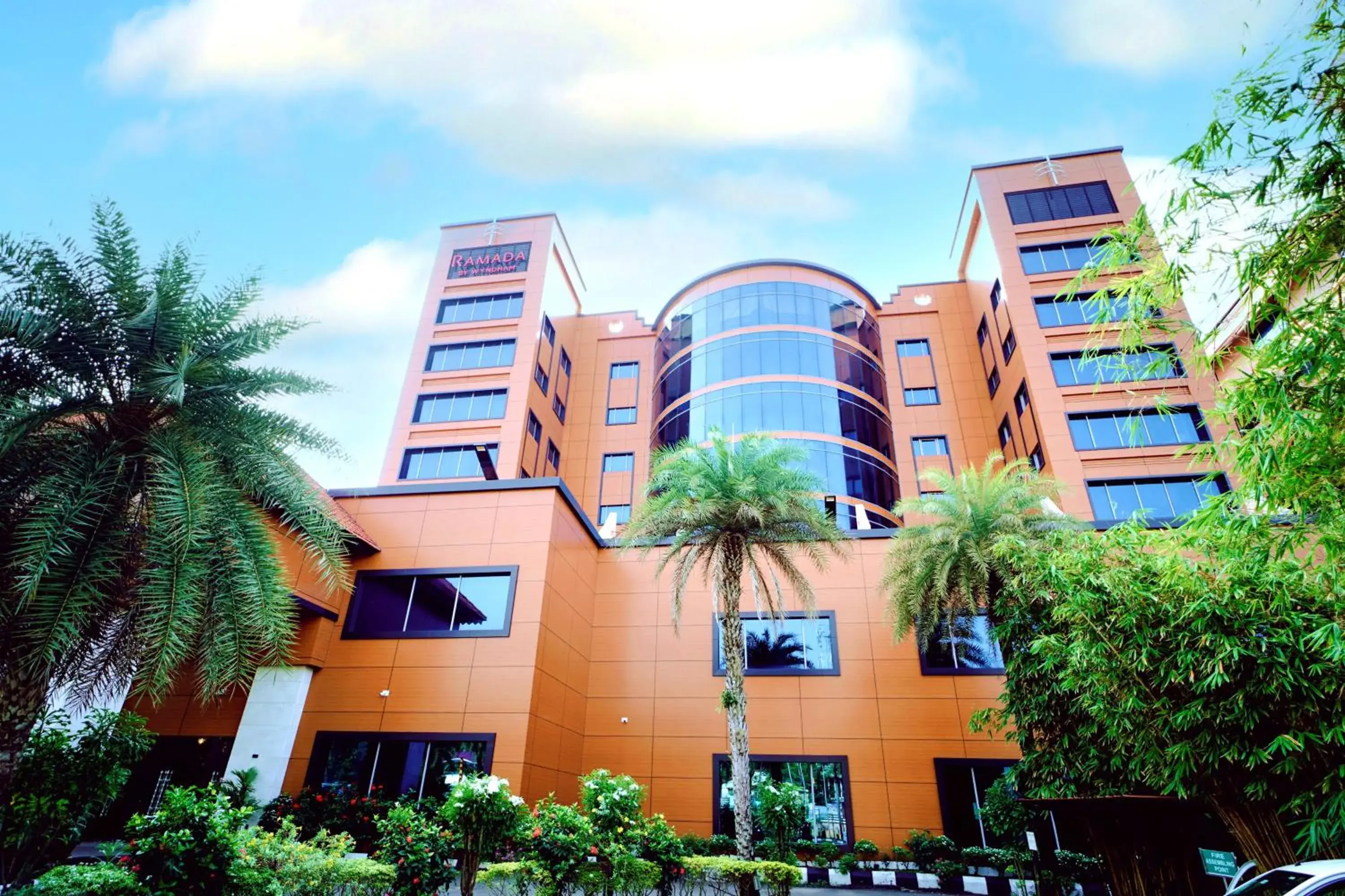 Property building in Ramada by Wyndham Alleppey Property building in Ramada by Wyndham Alleppey