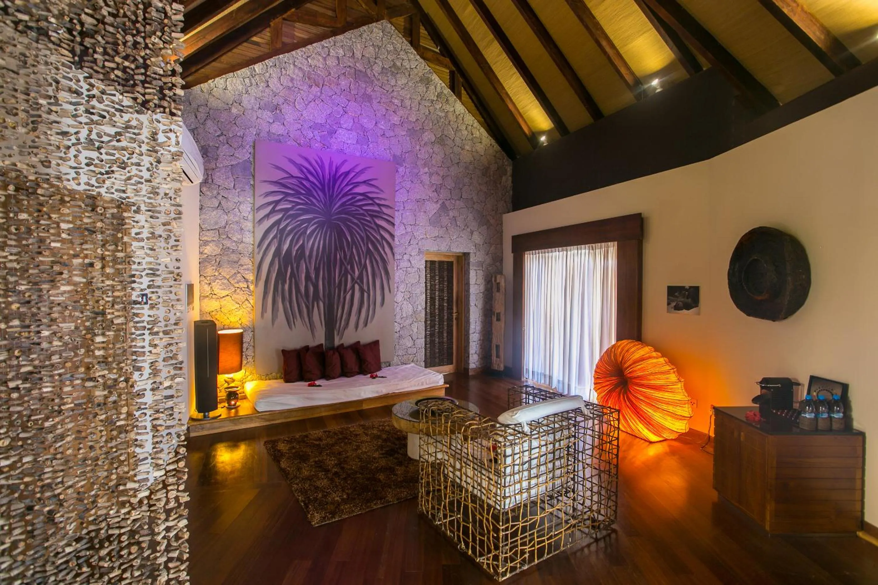 Bedroom, Bed in Le Domaine de L'Orangeraie Resort and Spa