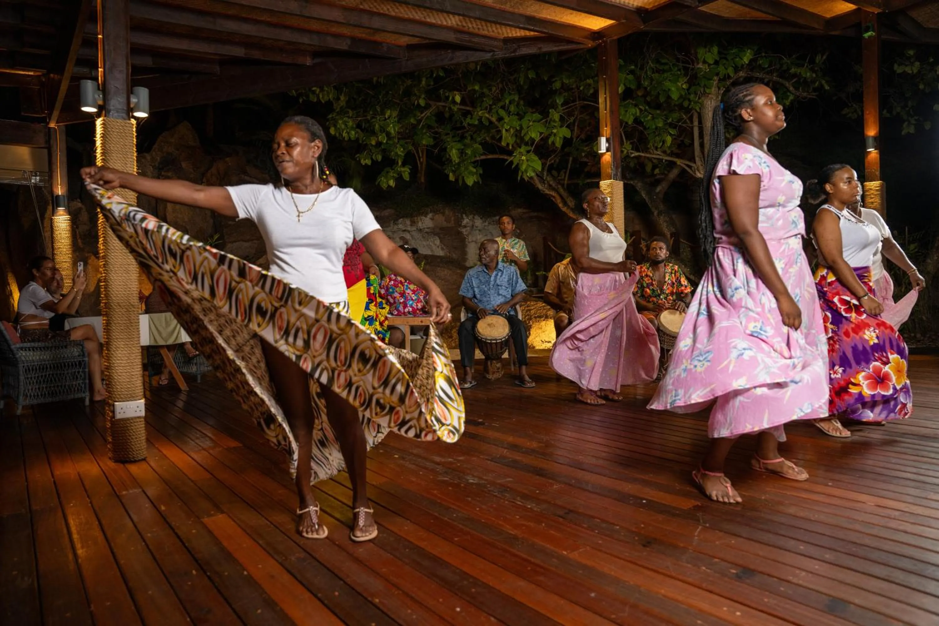 Restaurant/places to eat in Le Domaine de L'Orangeraie Resort and Spa