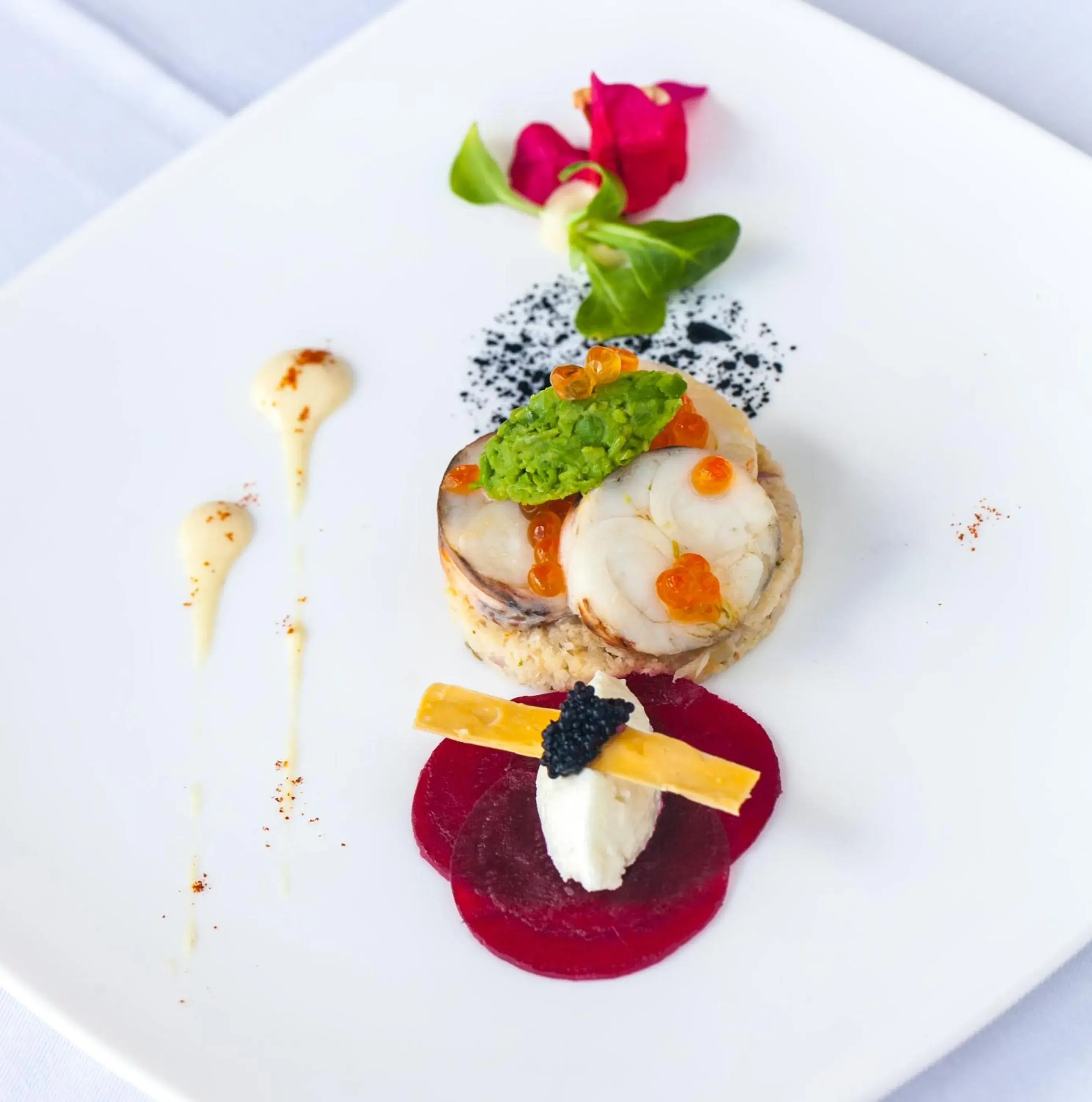 Food and drinks in Le Domaine de L'Orangeraie Resort and Spa Food and drinks in Le Domaine de L'Orangeraie Resort and Spa