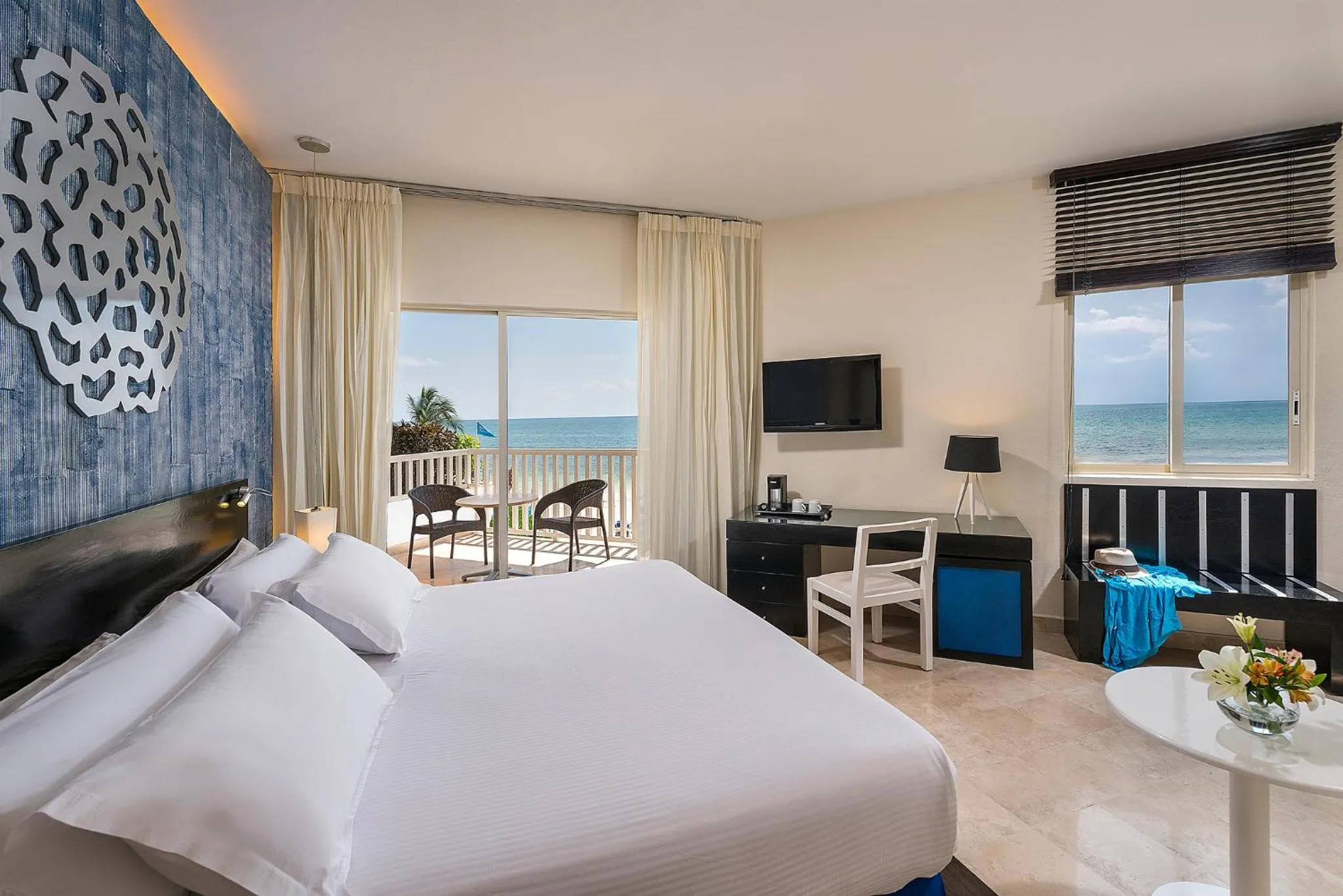 Bed in Ocean Maya Royale Adults Only - All Inclusive