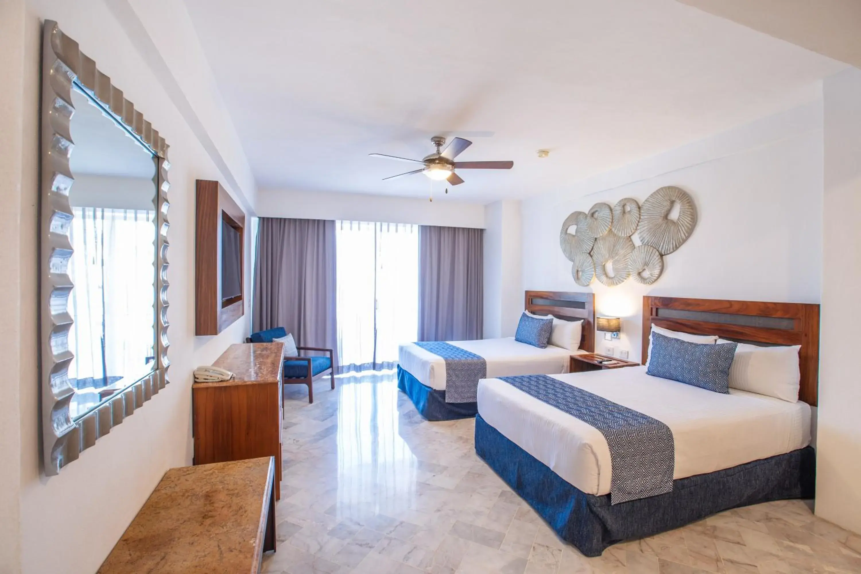 Superior Room with Balcony - single occupancy - All Inclusive in Vamar Vallarta All Inclusive Marina & Beach Resort Superior Room with Balcony - single occupancy - All Inclusive in Vamar Vallarta All Inclusive Marina & Beach Resort